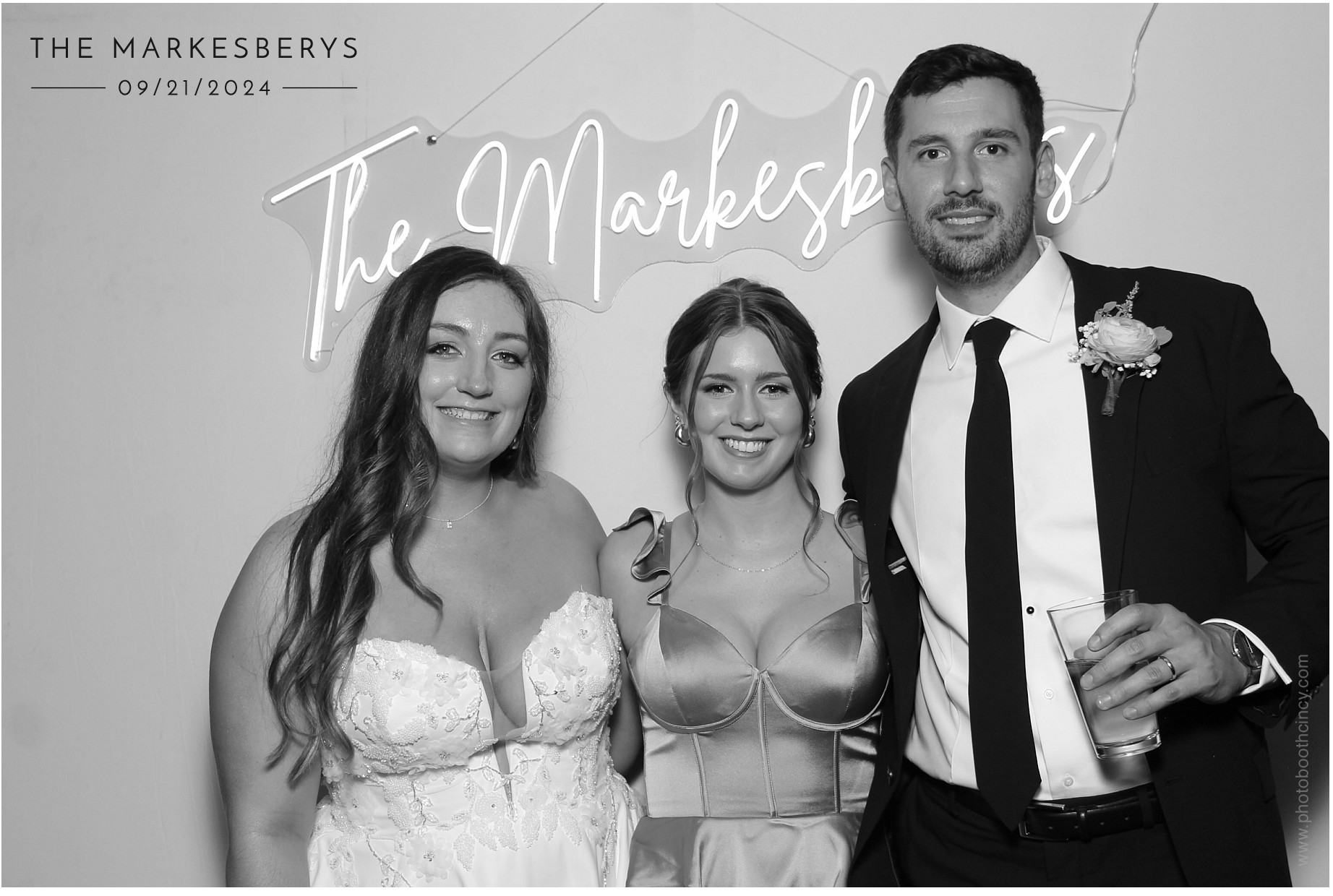 Locklier/Markesbery | View more photos from the event at gallery.photoboothcincy.com/u/PhotoBoothCincy/LocklierMarkesbery