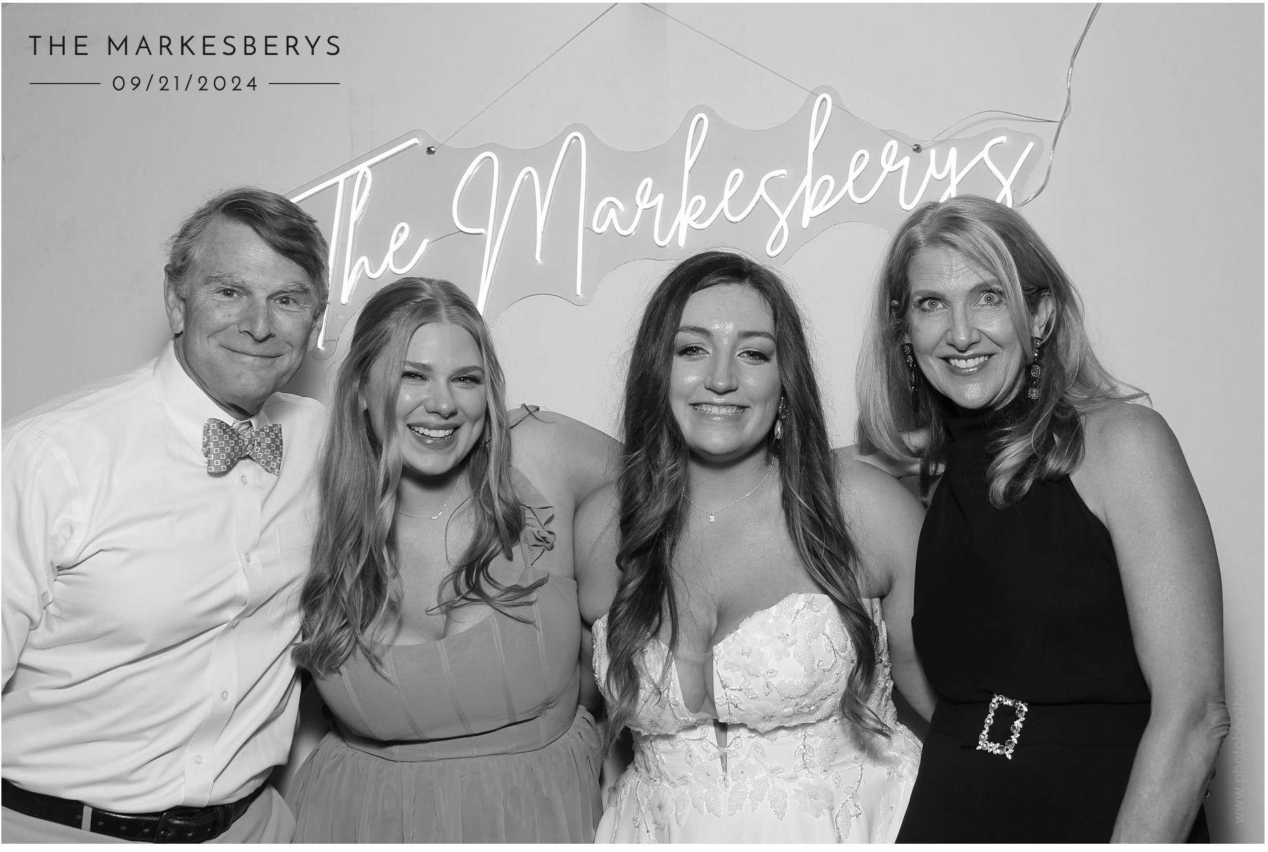 Locklier/Markesbery | View more photos from the event at gallery.photoboothcincy.com/u/PhotoBoothCincy/LocklierMarkesbery