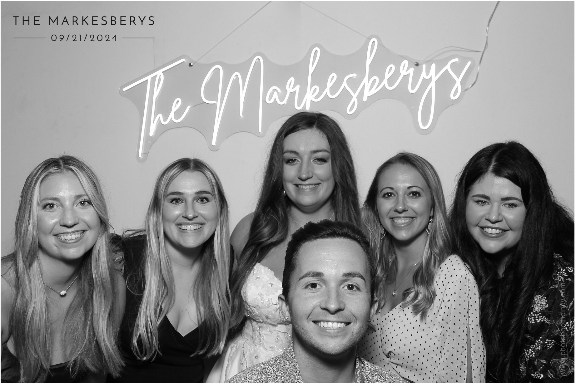 Locklier/Markesbery | View more photos from the event at gallery.photoboothcincy.com/u/PhotoBoothCincy/LocklierMarkesbery