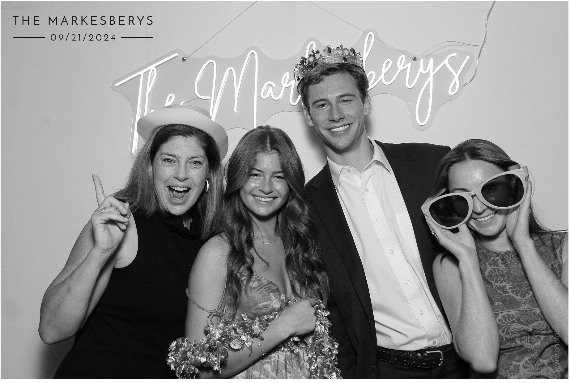 Locklier/Markesbery | View more photos from the event at gallery.photoboothcincy.com/u/PhotoBoothCincy/LocklierMarkesbery