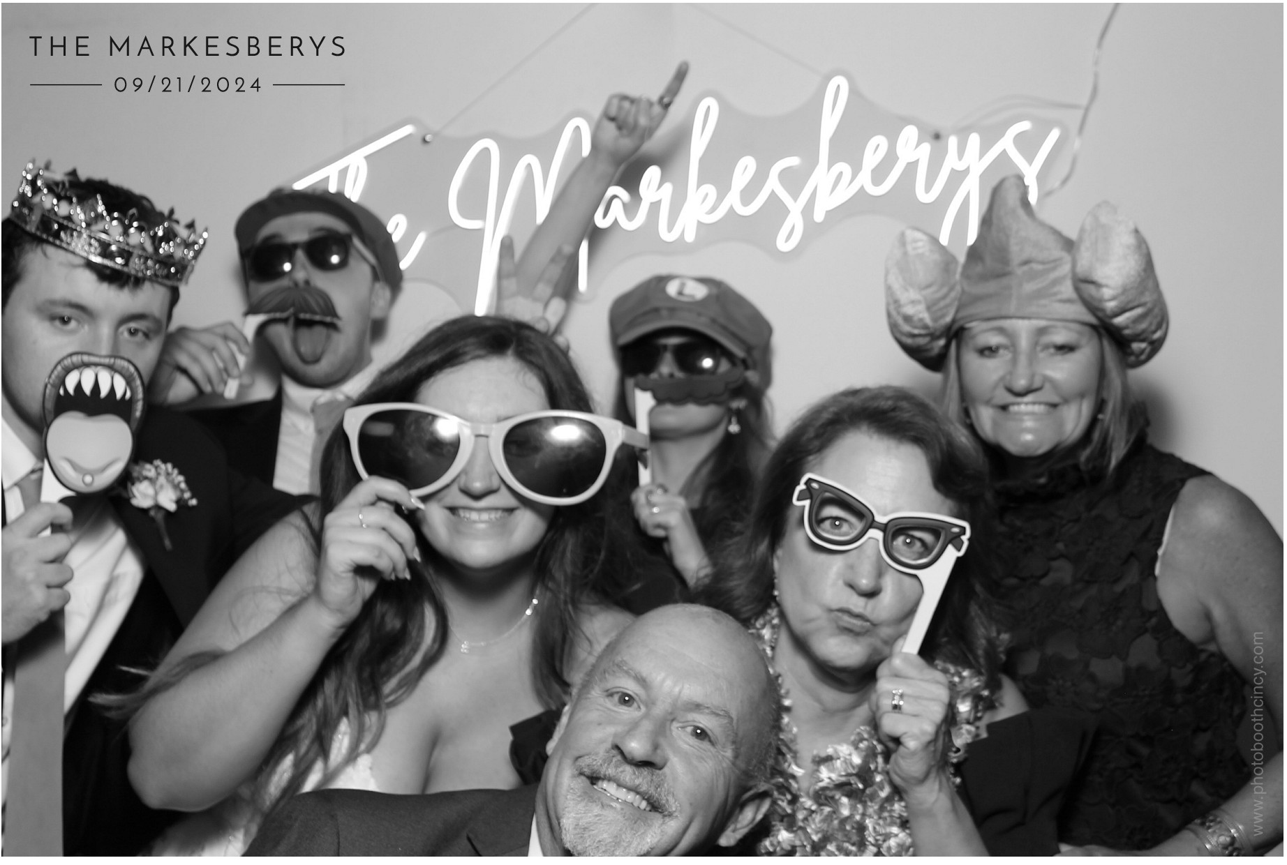 Locklier/Markesbery | View more photos from the event at gallery.photoboothcincy.com/u/PhotoBoothCincy/LocklierMarkesbery