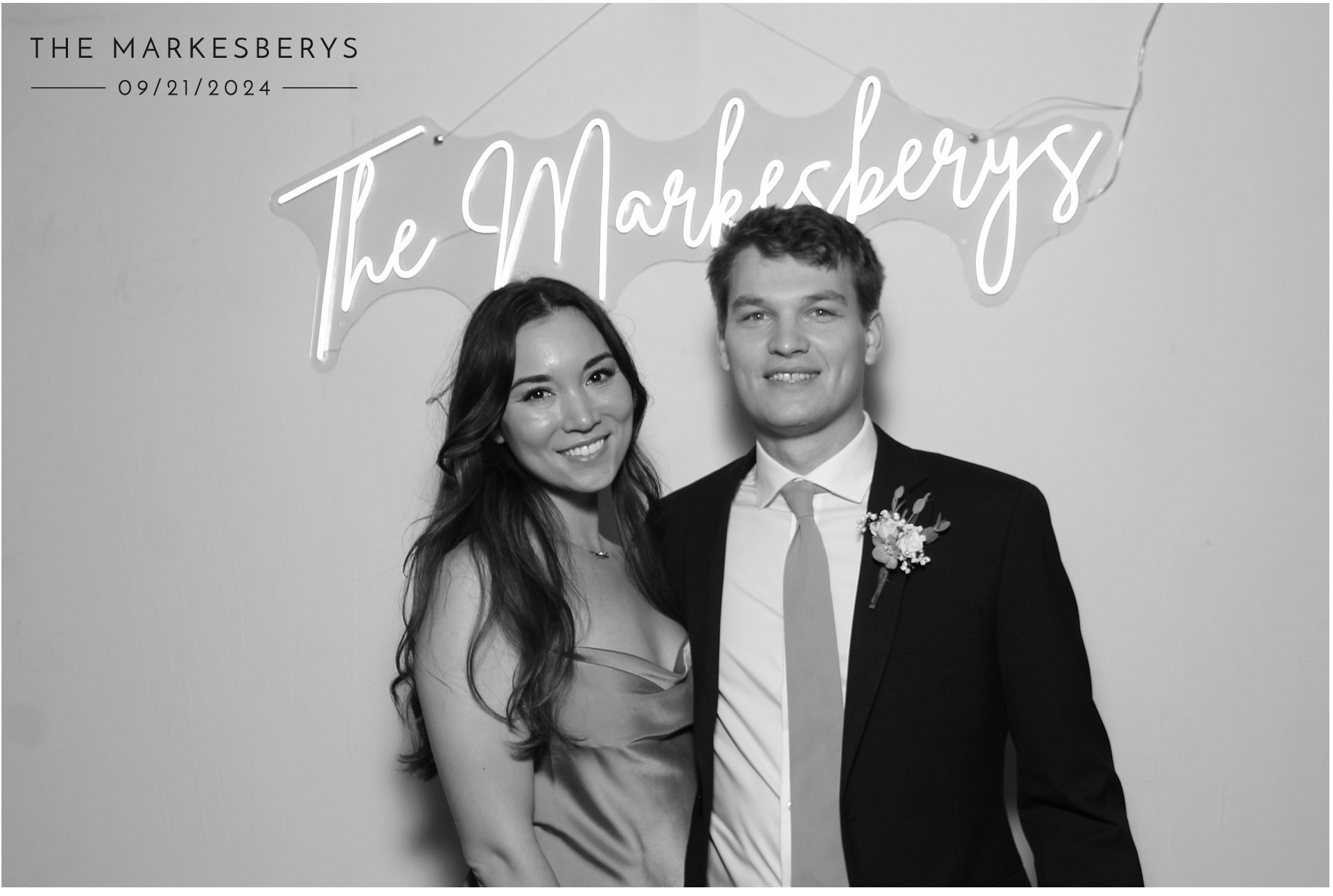 Locklier/Markesbery | View more photos from the event at gallery.photoboothcincy.com/u/PhotoBoothCincy/LocklierMarkesbery