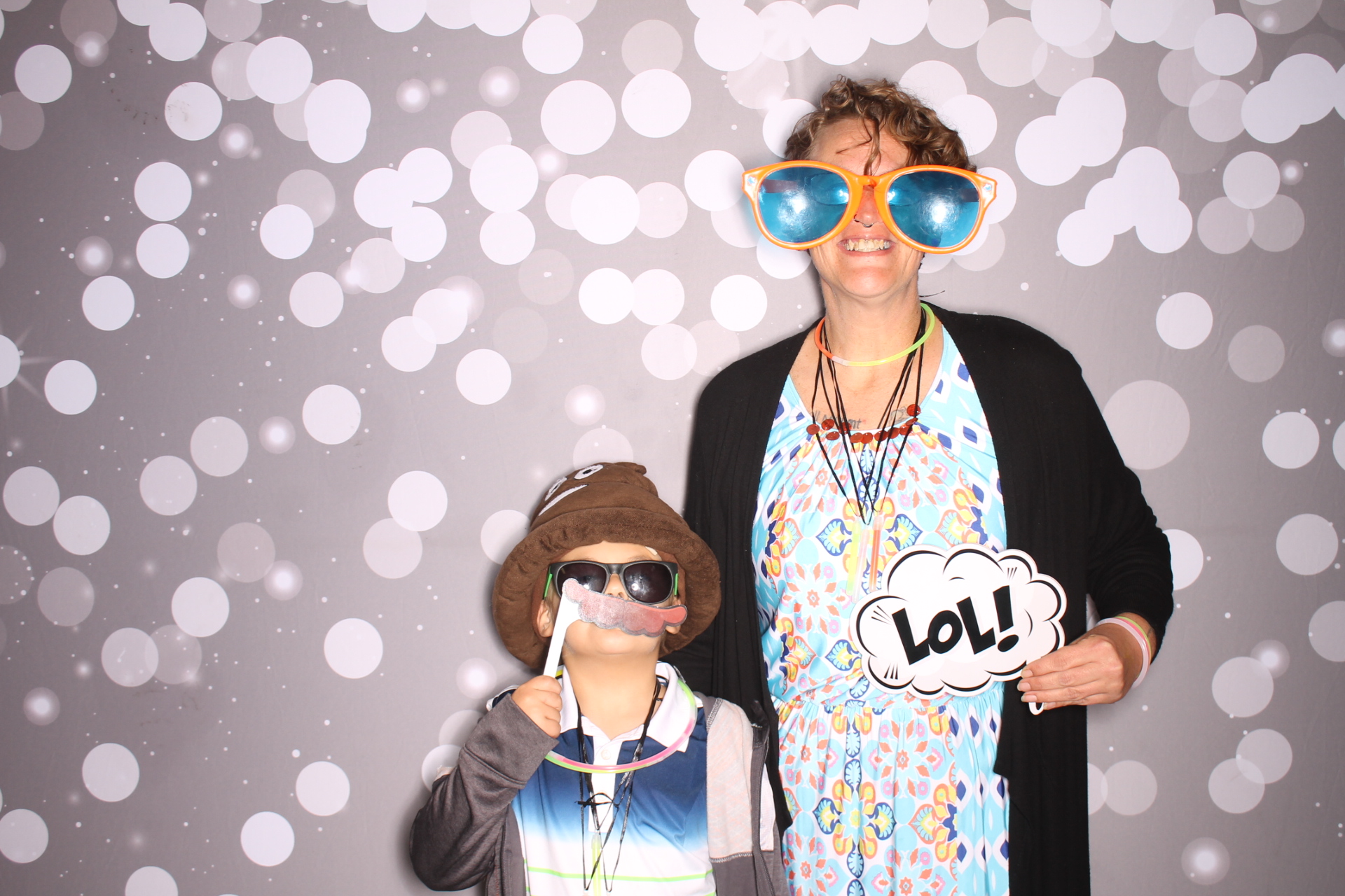 Loveland Mother/Son | View more photos from the event at gallery.photoboothcincy.com/u/PhotoBoothCincy/Loveland-MotherSon