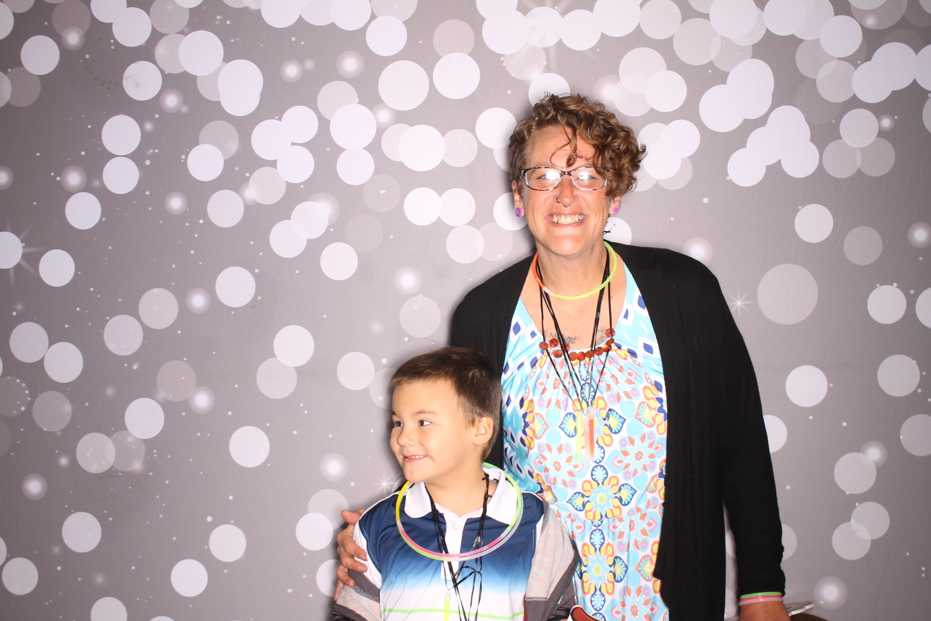 Loveland Mother/Son | View more photos from the event at gallery.photoboothcincy.com/u/PhotoBoothCincy/Loveland-MotherSon