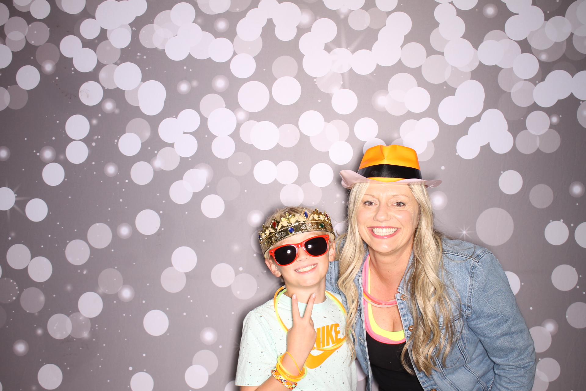 Loveland Mother/Son | View more photos from the event at gallery.photoboothcincy.com/u/PhotoBoothCincy/Loveland-MotherSon