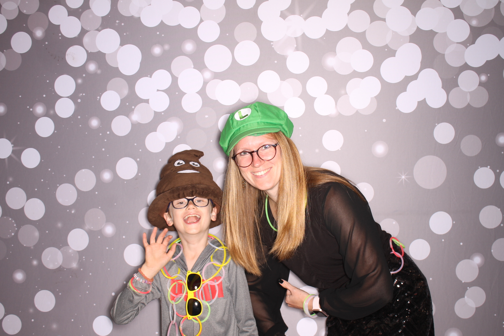 Loveland Mother/Son | View more photos from the event at gallery.photoboothcincy.com/u/PhotoBoothCincy/Loveland-MotherSon