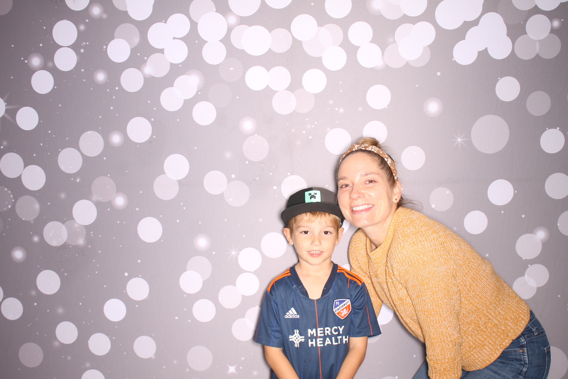 Loveland Mother/Son | View more photos from the event at gallery.photoboothcincy.com/u/PhotoBoothCincy/Loveland-MotherSon