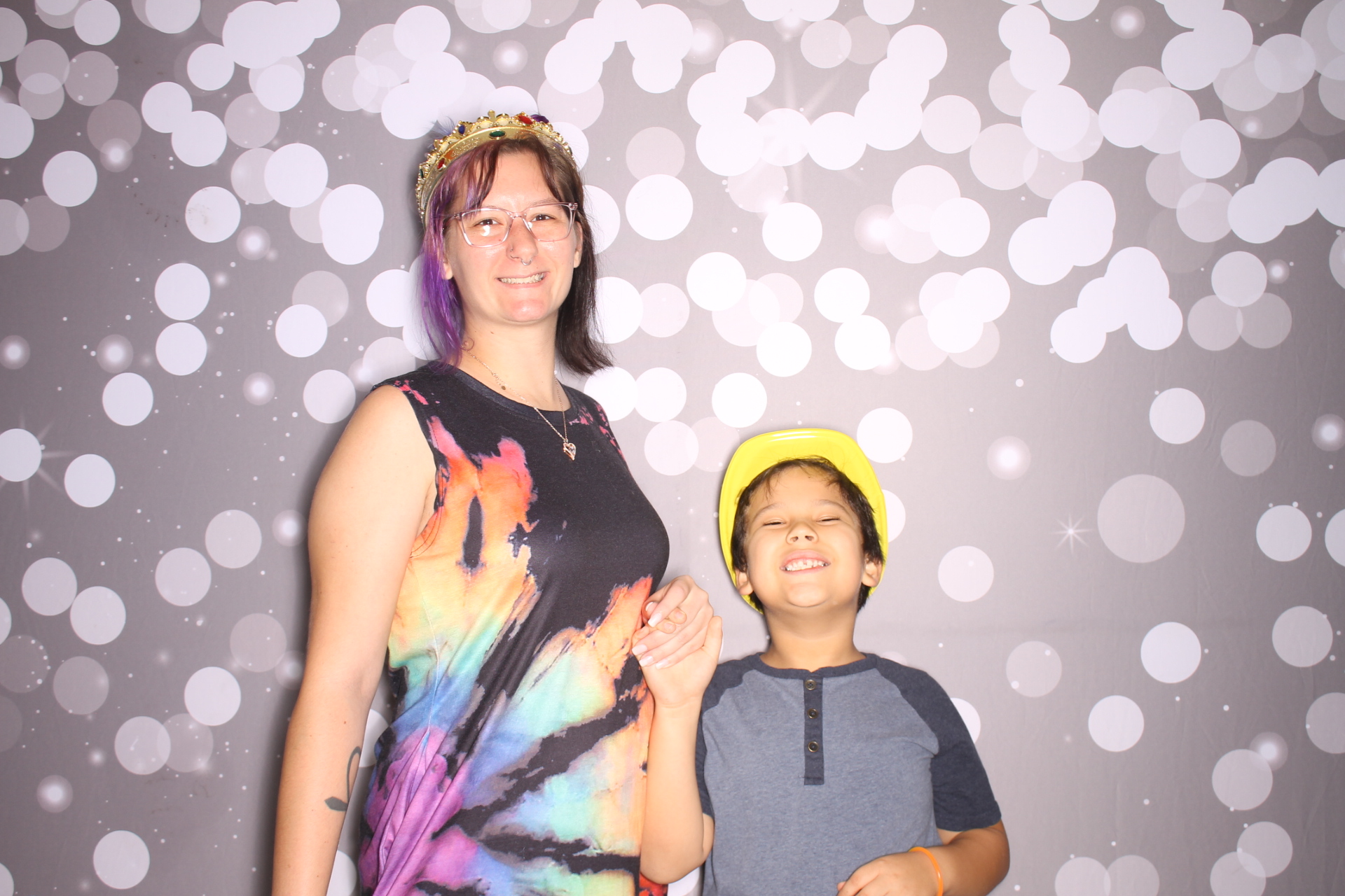 Loveland Mother/Son | View more photos from the event at gallery.photoboothcincy.com/u/PhotoBoothCincy/Loveland-MotherSon