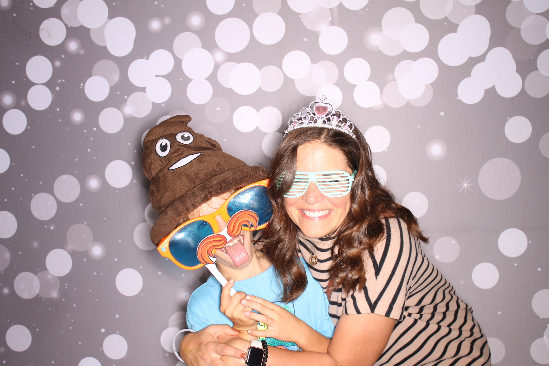 Loveland Mother/Son | View more photos from the event at gallery.photoboothcincy.com/u/PhotoBoothCincy/Loveland-MotherSon