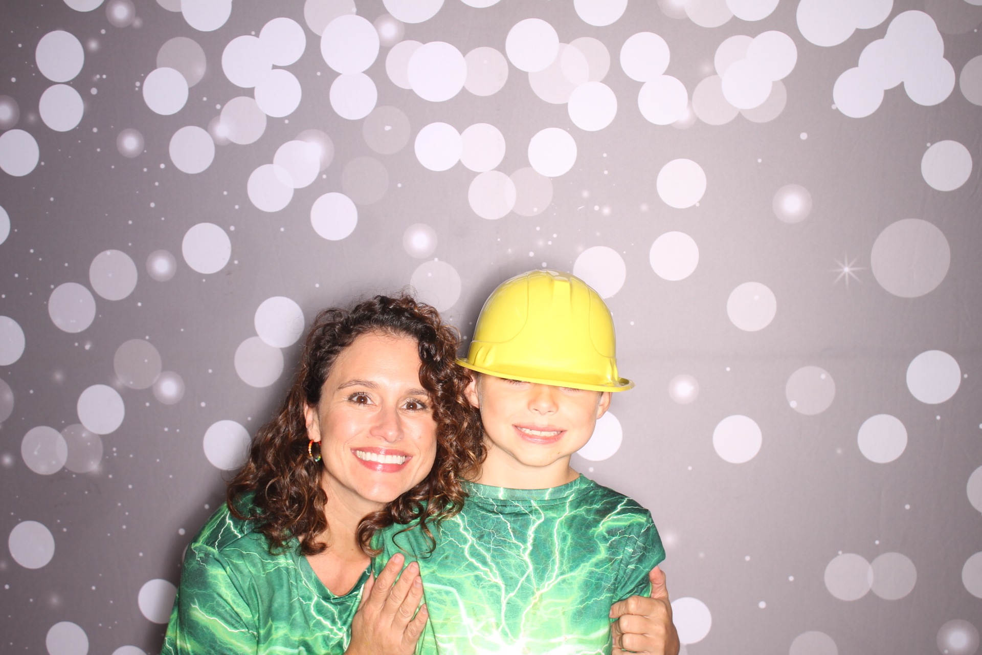 Loveland Mother/Son | View more photos from the event at gallery.photoboothcincy.com/u/PhotoBoothCincy/Loveland-MotherSon