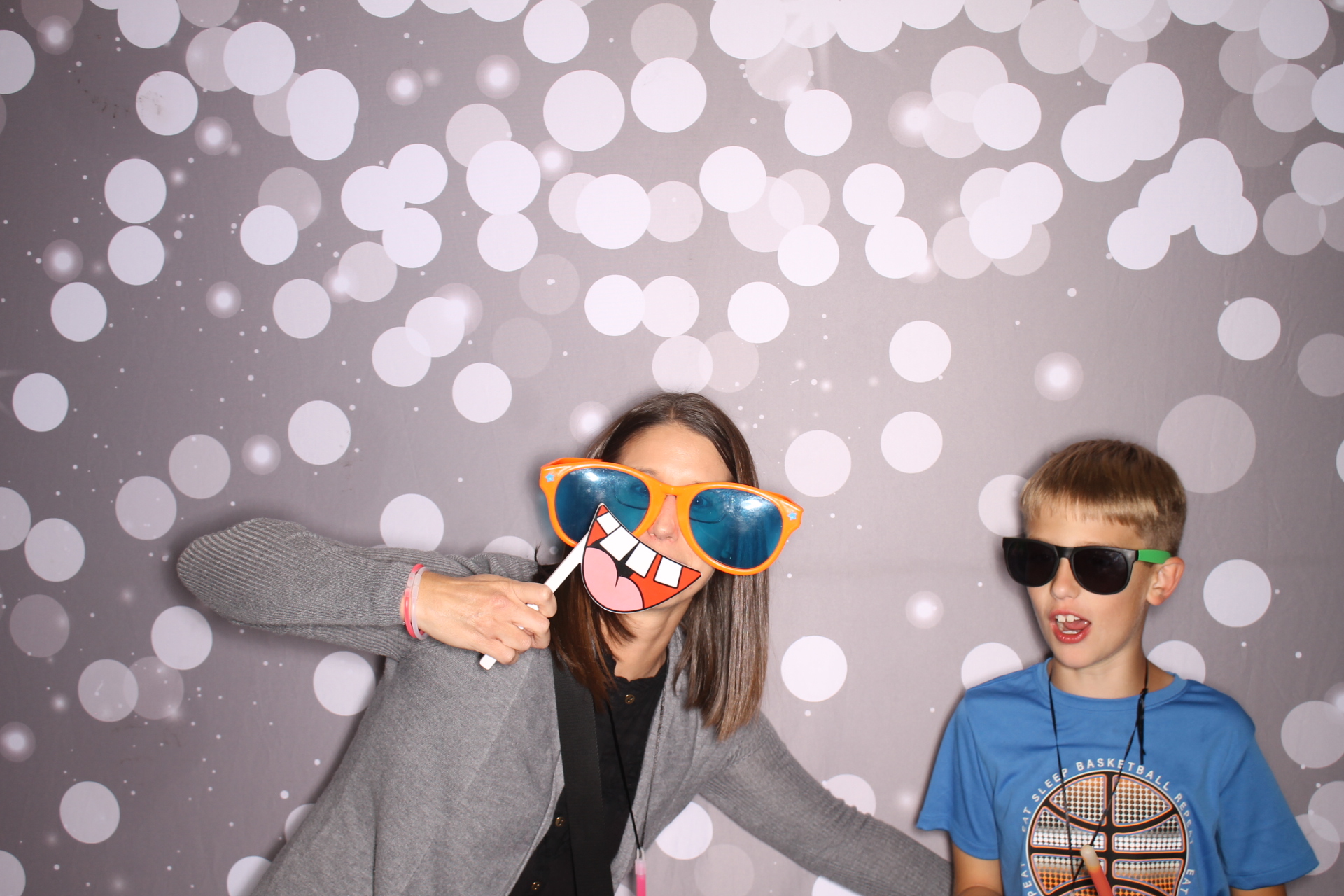 Loveland Mother/Son | View more photos from the event at gallery.photoboothcincy.com/u/PhotoBoothCincy/Loveland-MotherSon