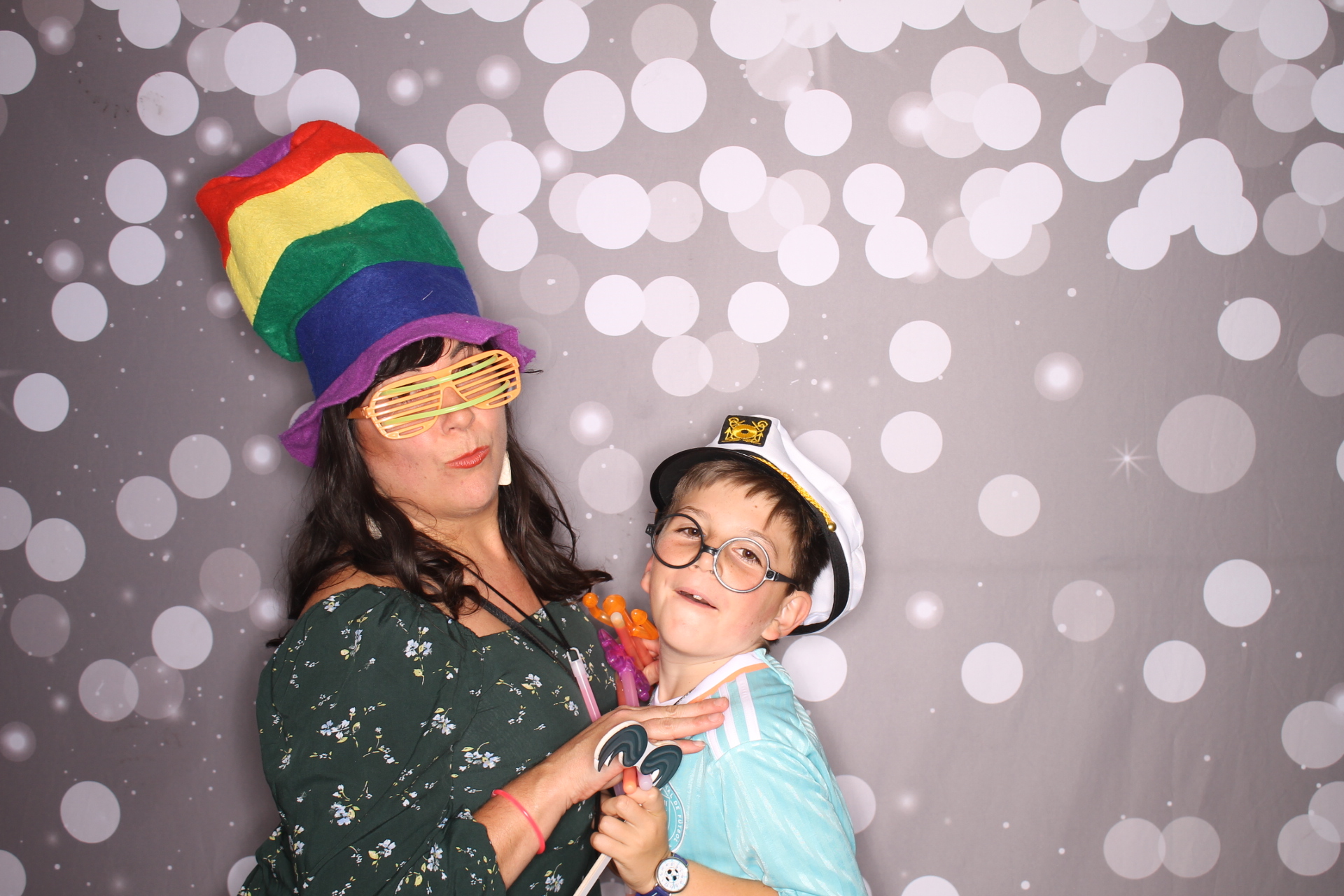 Loveland Mother/Son | View more photos from the event at gallery.photoboothcincy.com/u/PhotoBoothCincy/Loveland-MotherSon