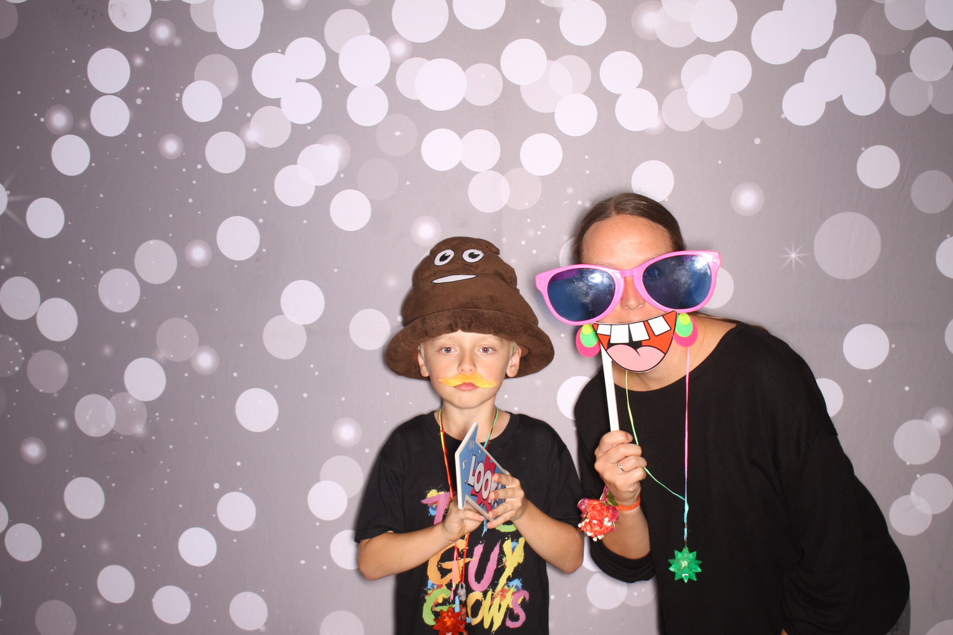 Loveland Mother/Son | View more photos from the event at gallery.photoboothcincy.com/u/PhotoBoothCincy/Loveland-MotherSon