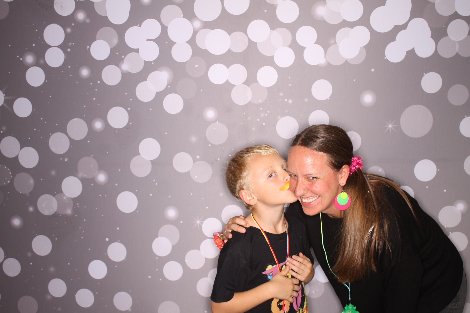 Loveland Mother/Son | View more photos from the event at gallery.photoboothcincy.com/u/PhotoBoothCincy/Loveland-MotherSon
