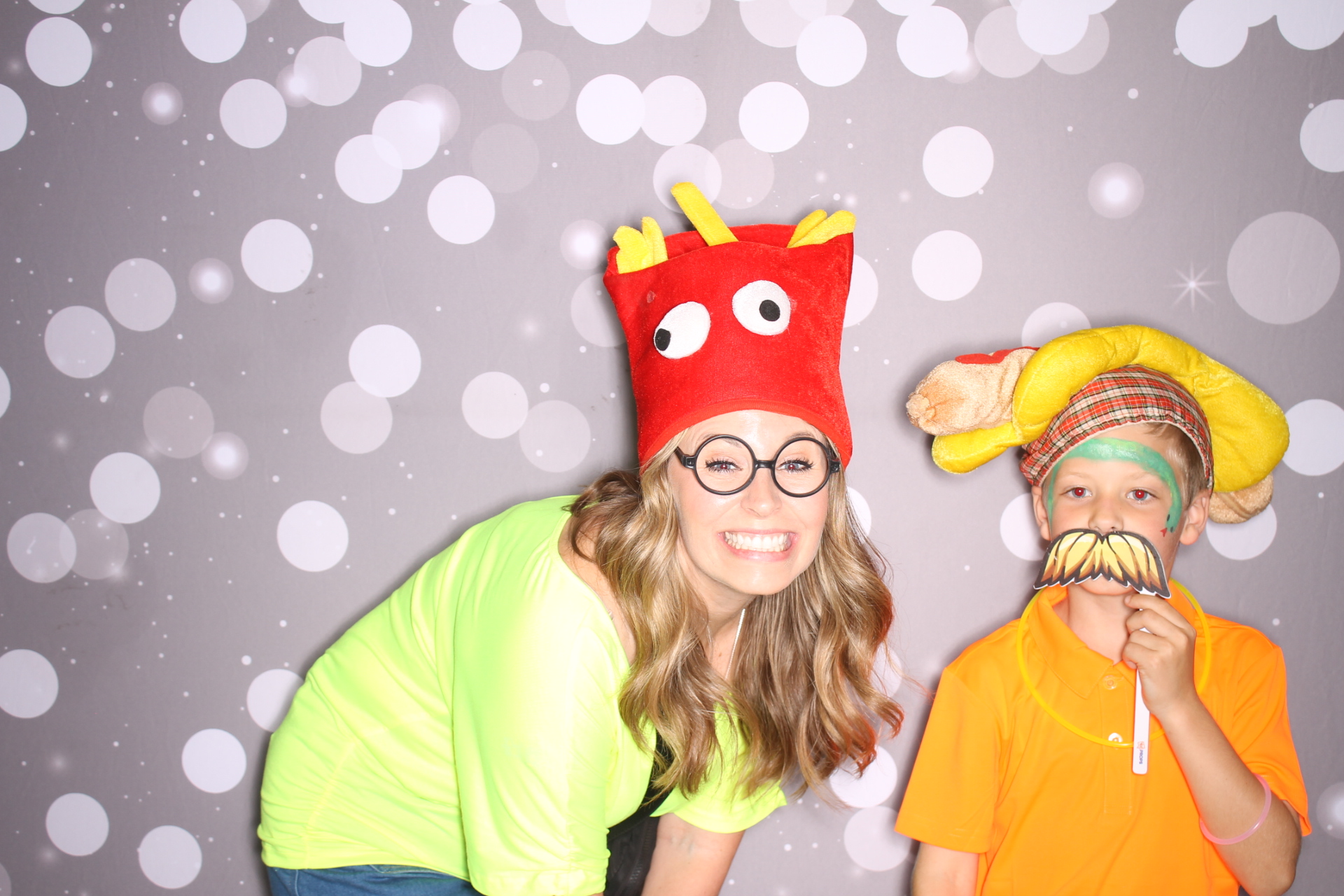 Loveland Mother/Son | View more photos from the event at gallery.photoboothcincy.com/u/PhotoBoothCincy/Loveland-MotherSon
