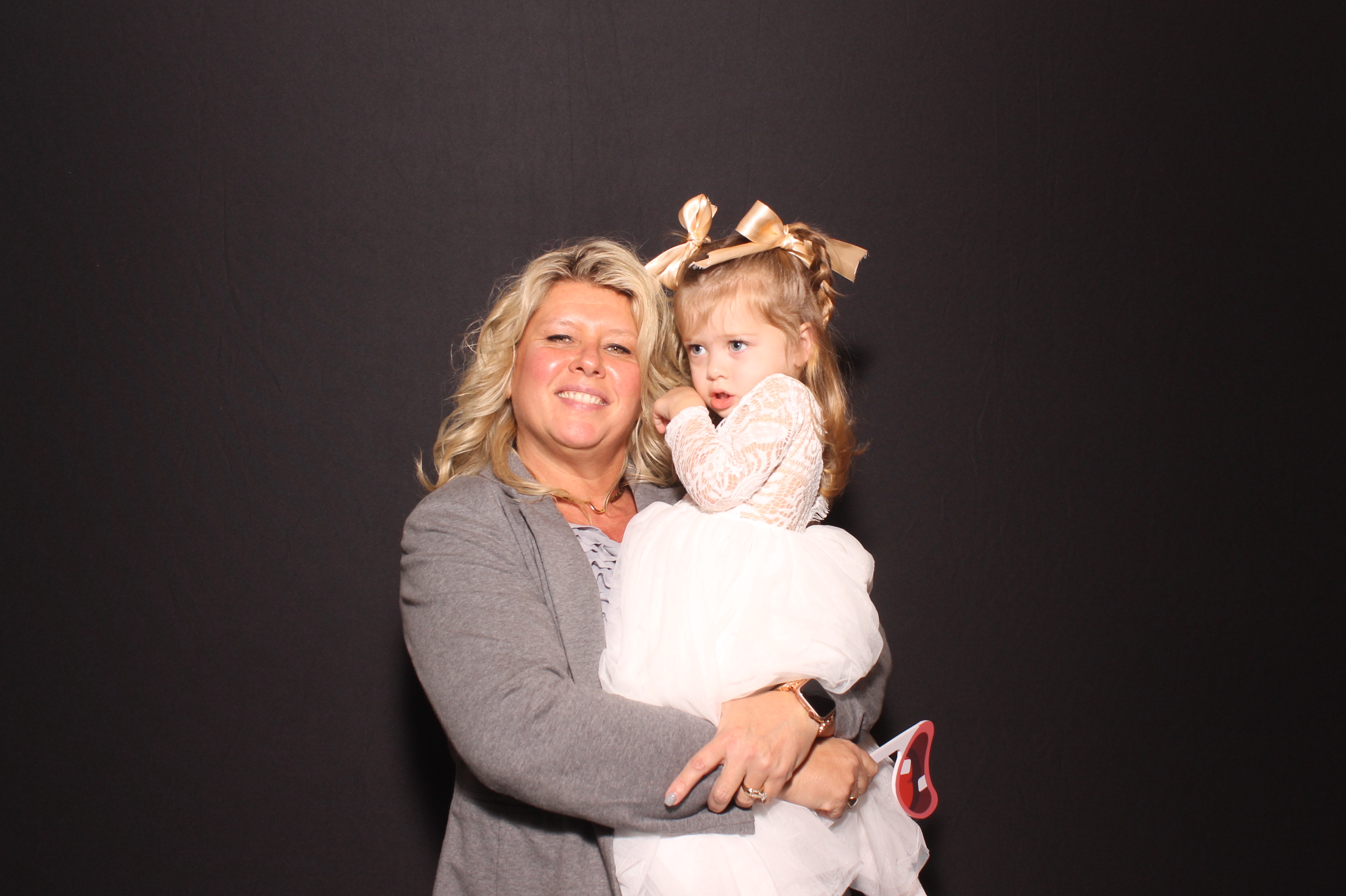 Lynn Drew Lewis Wedding | View more photos from the event at gallery.photoboothcincy.com/u/PhotoBoothCincy/Lynn-Drew-Lewis-Wedding