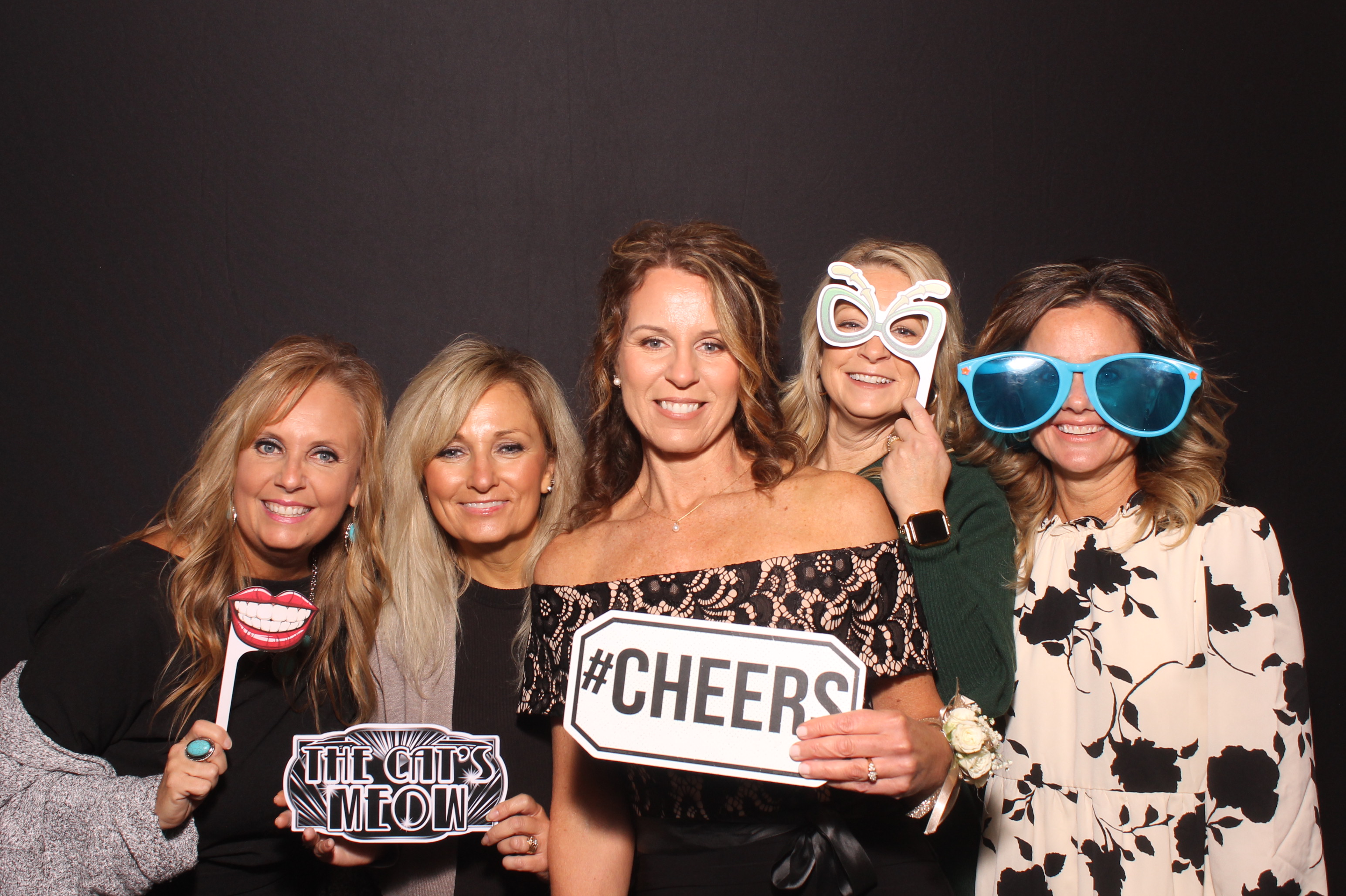 Lynn Drew Lewis Wedding | View more photos from the event at gallery.photoboothcincy.com/u/PhotoBoothCincy/Lynn-Drew-Lewis-Wedding