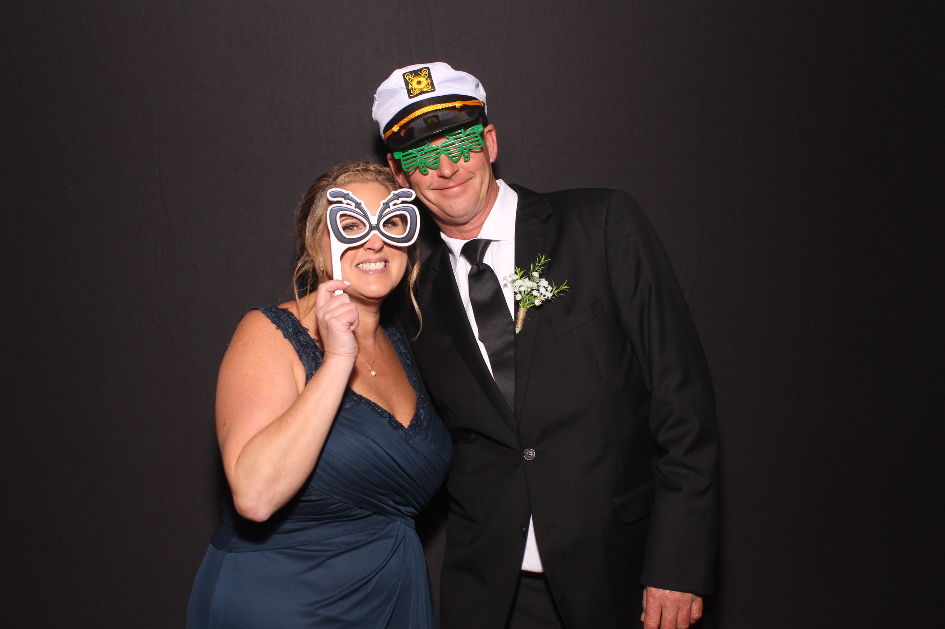 Lynn Drew Lewis Wedding | View more photos from the event at gallery.photoboothcincy.com/u/PhotoBoothCincy/Lynn-Drew-Lewis-Wedding