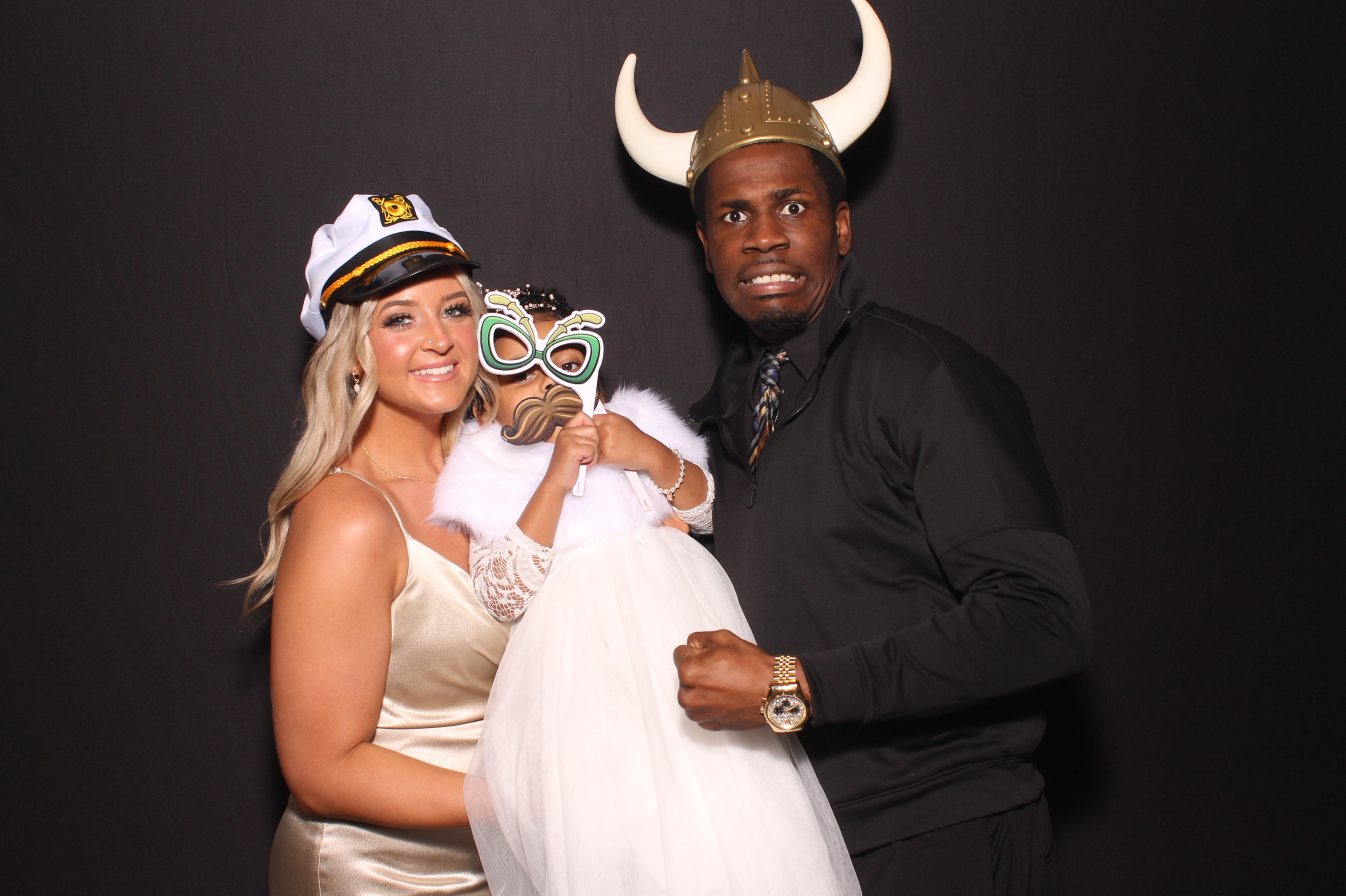 Lynn Drew Lewis Wedding | View more photos from the event at gallery.photoboothcincy.com/u/PhotoBoothCincy/Lynn-Drew-Lewis-Wedding