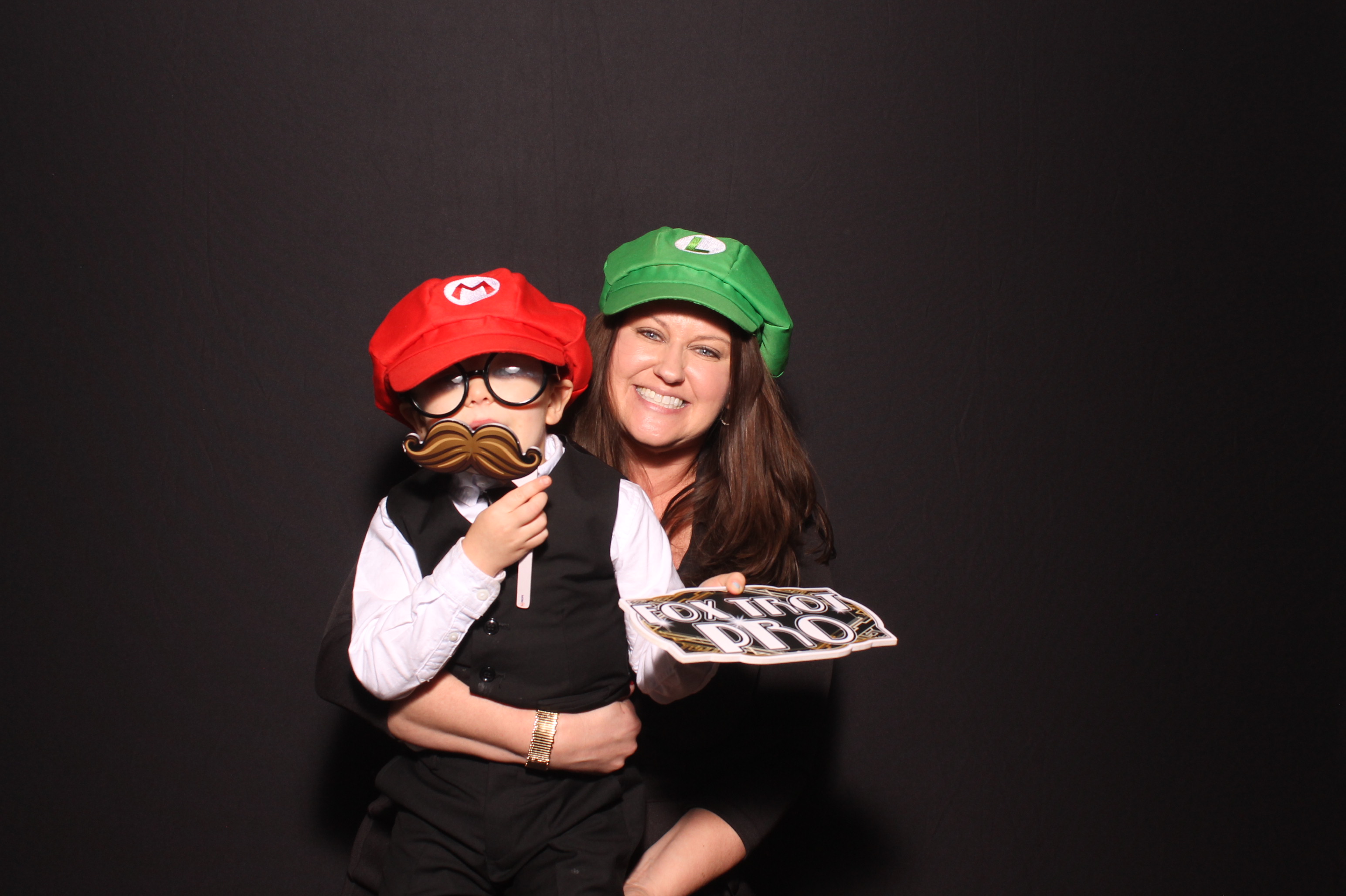 Lynn Drew Lewis Wedding | View more photos from the event at gallery.photoboothcincy.com/u/PhotoBoothCincy/Lynn-Drew-Lewis-Wedding