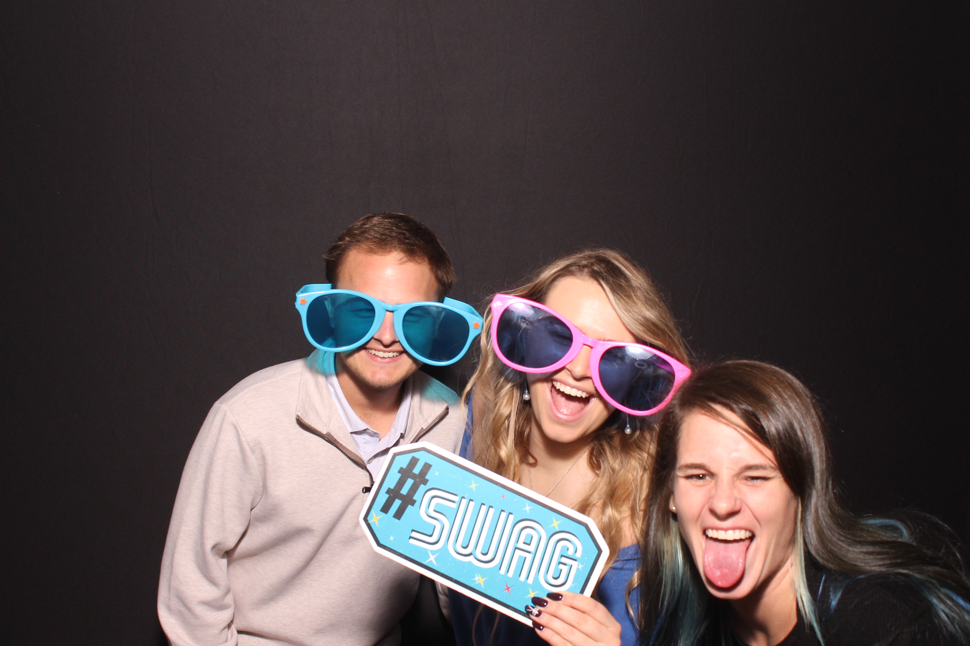 Lynn Drew Lewis Wedding | View more photos from the event at gallery.photoboothcincy.com/u/PhotoBoothCincy/Lynn-Drew-Lewis-Wedding