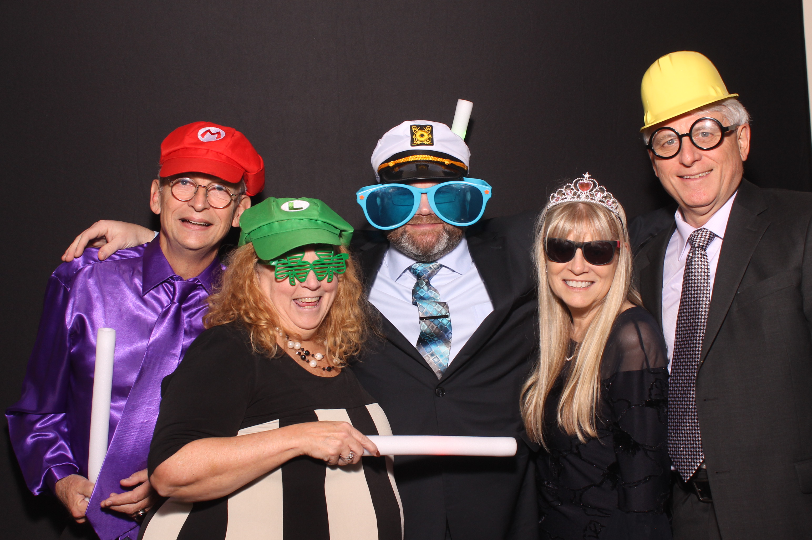 Lynn Drew Lewis Wedding | View more photos from the event at gallery.photoboothcincy.com/u/PhotoBoothCincy/Lynn-Drew-Lewis-Wedding