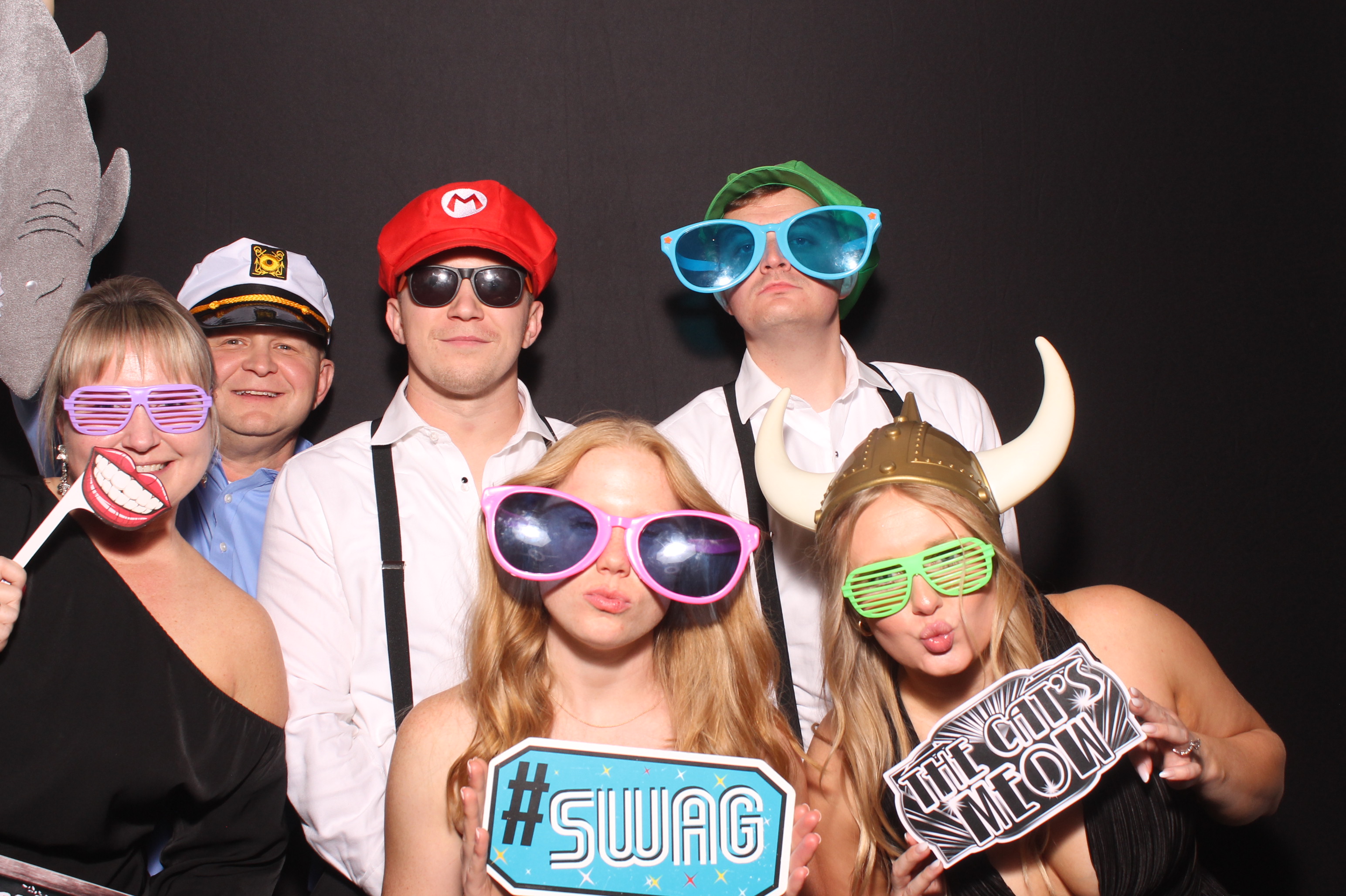 Lynn Drew Lewis Wedding | View more photos from the event at gallery.photoboothcincy.com/u/PhotoBoothCincy/Lynn-Drew-Lewis-Wedding