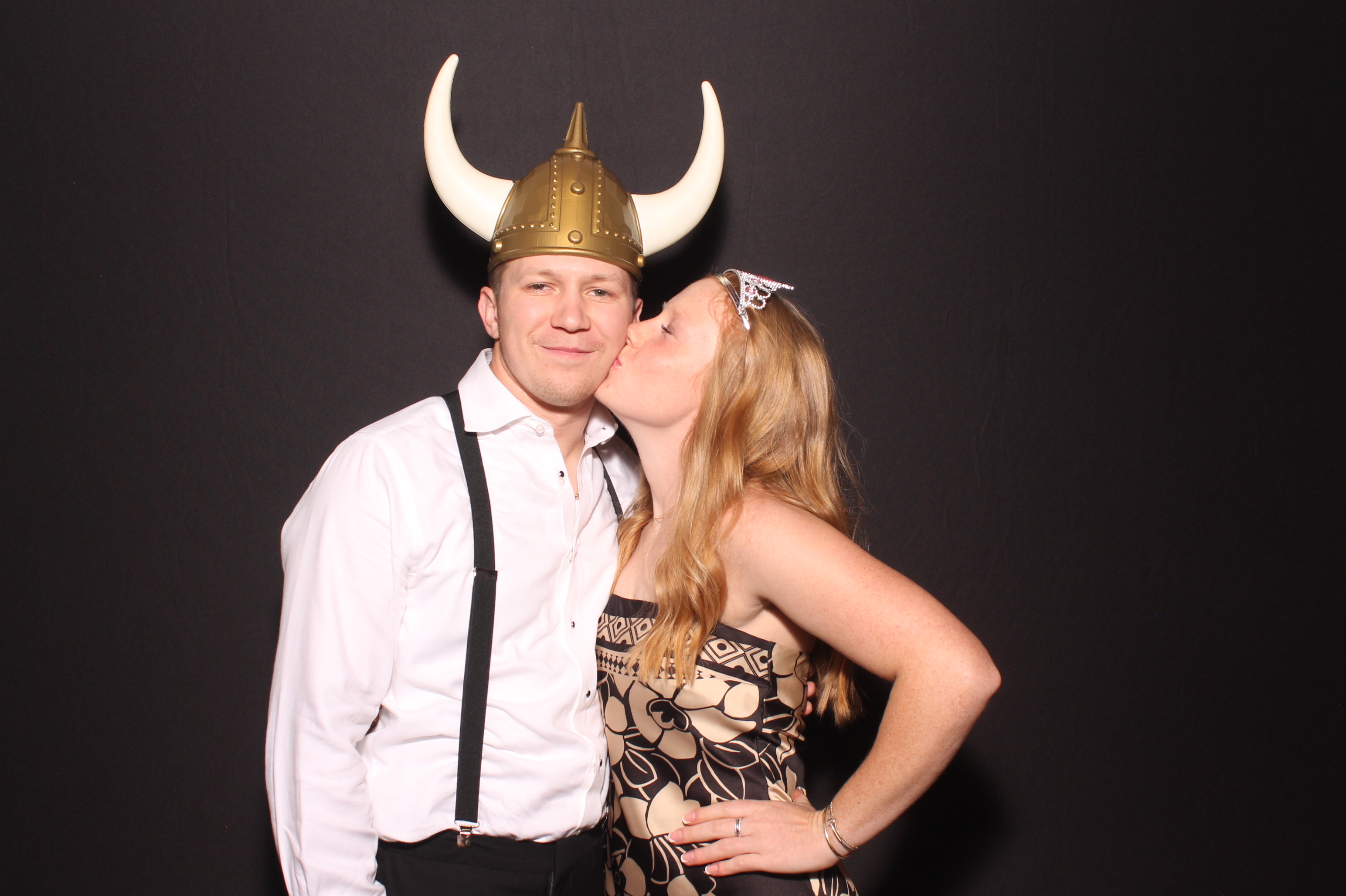 Lynn Drew Lewis Wedding | View more photos from the event at gallery.photoboothcincy.com/u/PhotoBoothCincy/Lynn-Drew-Lewis-Wedding