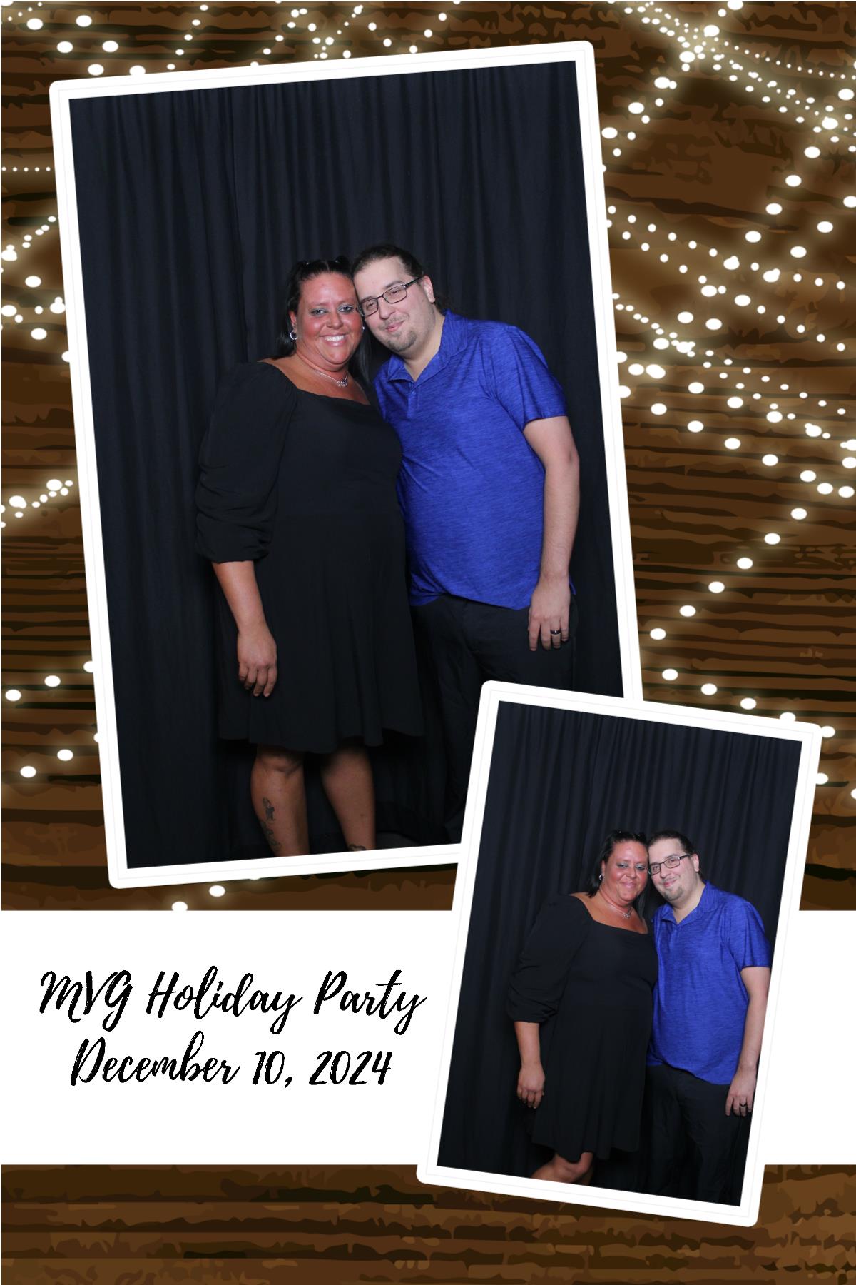 MVG Adult Holiday Party | View more photos from the event at gallery.photoboothcincy.com/u/PhotoBoothCincy/MVG-Adult-Holiday-Party