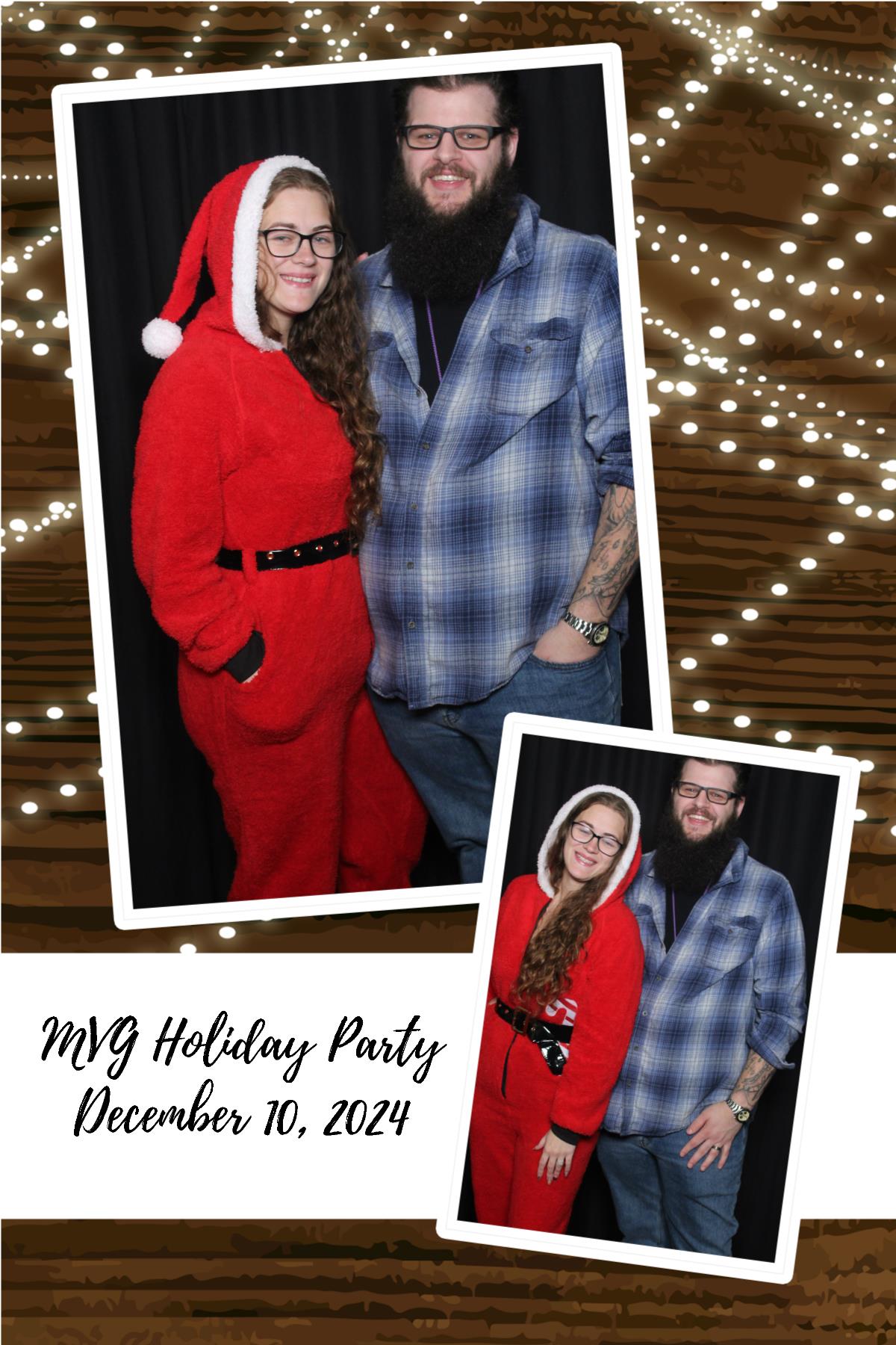 MVG Adult Holiday Party | View more photos from the event at gallery.photoboothcincy.com/u/PhotoBoothCincy/MVG-Adult-Holiday-Party
