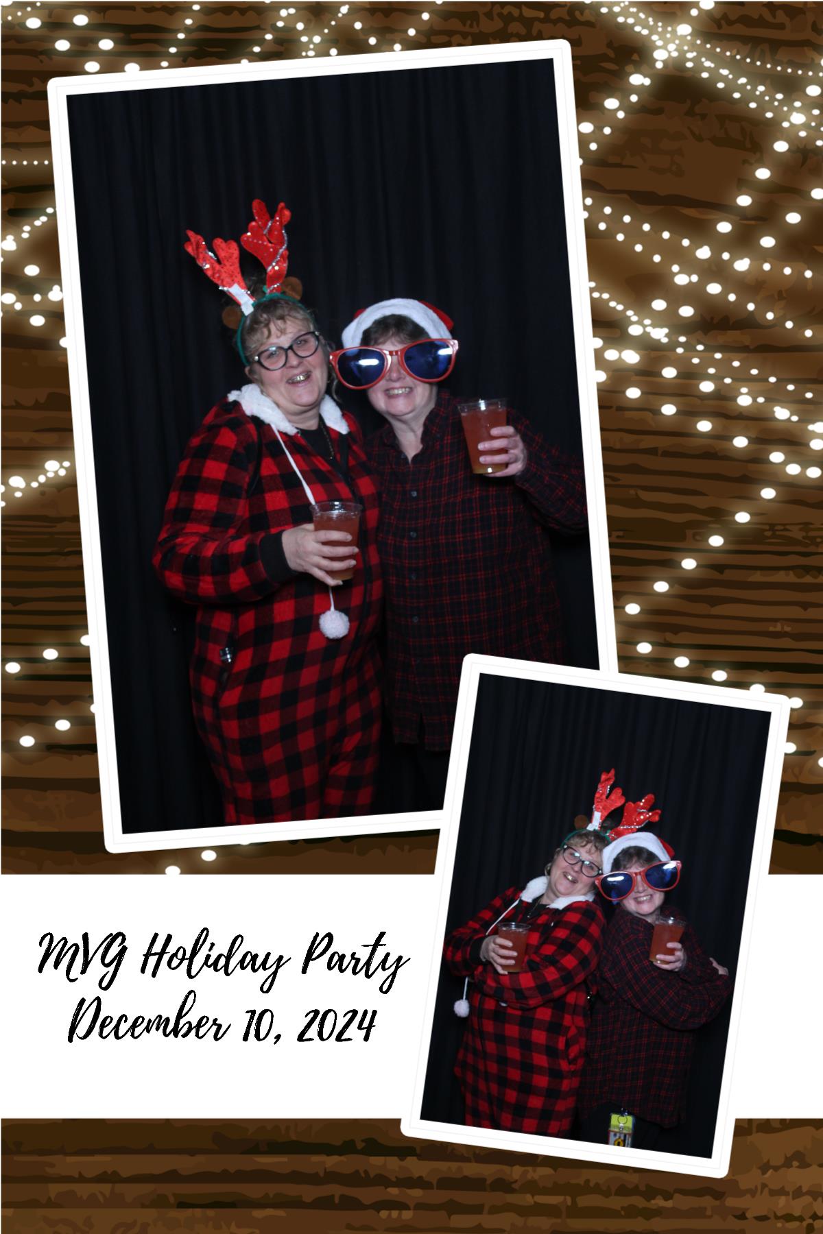 MVG Adult Holiday Party | View more photos from the event at gallery.photoboothcincy.com/u/PhotoBoothCincy/MVG-Adult-Holiday-Party