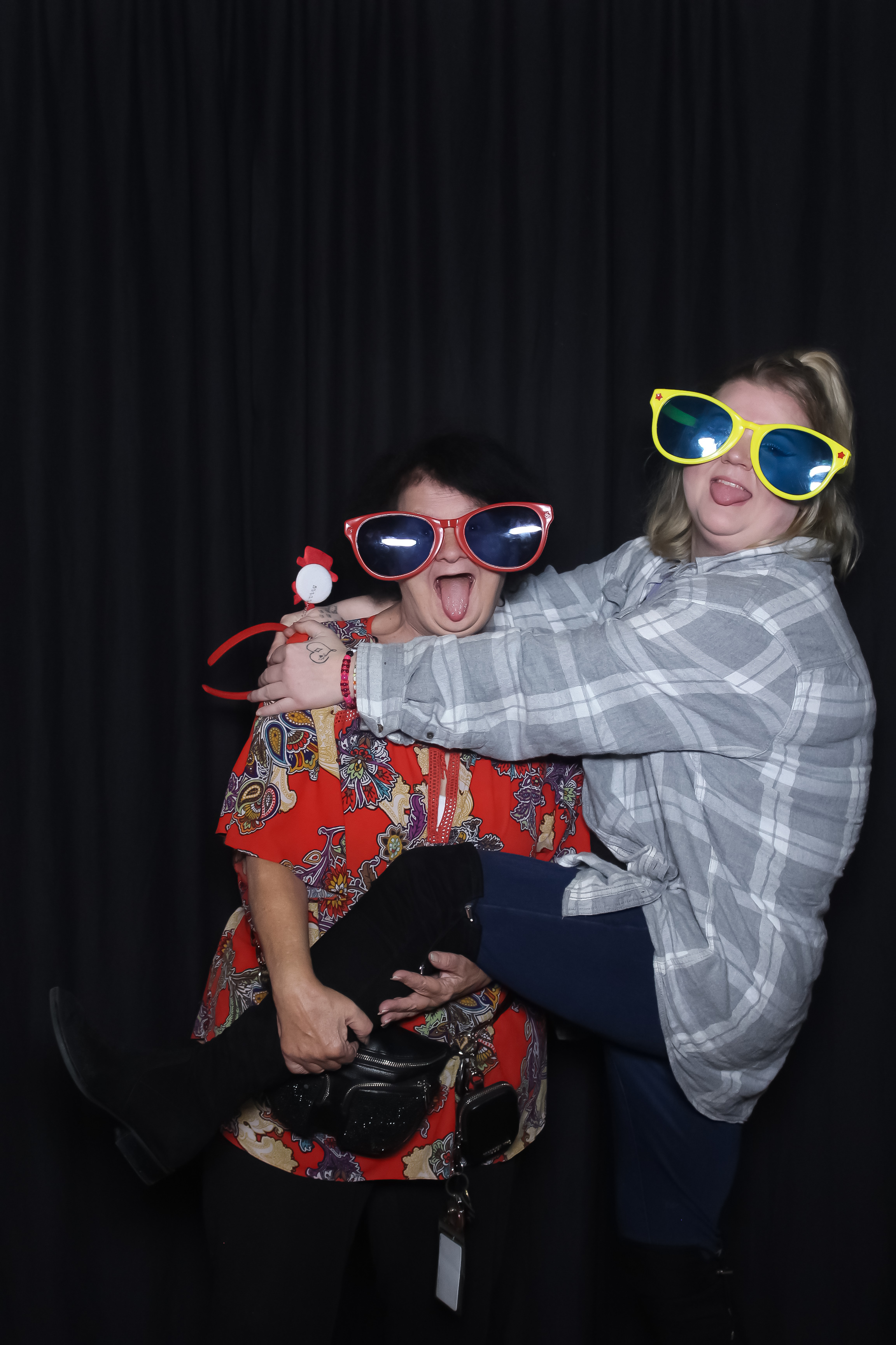 MVG Adult Holiday Party | View more photos from the event at gallery.photoboothcincy.com/u/PhotoBoothCincy/MVG-Adult-Holiday-Party