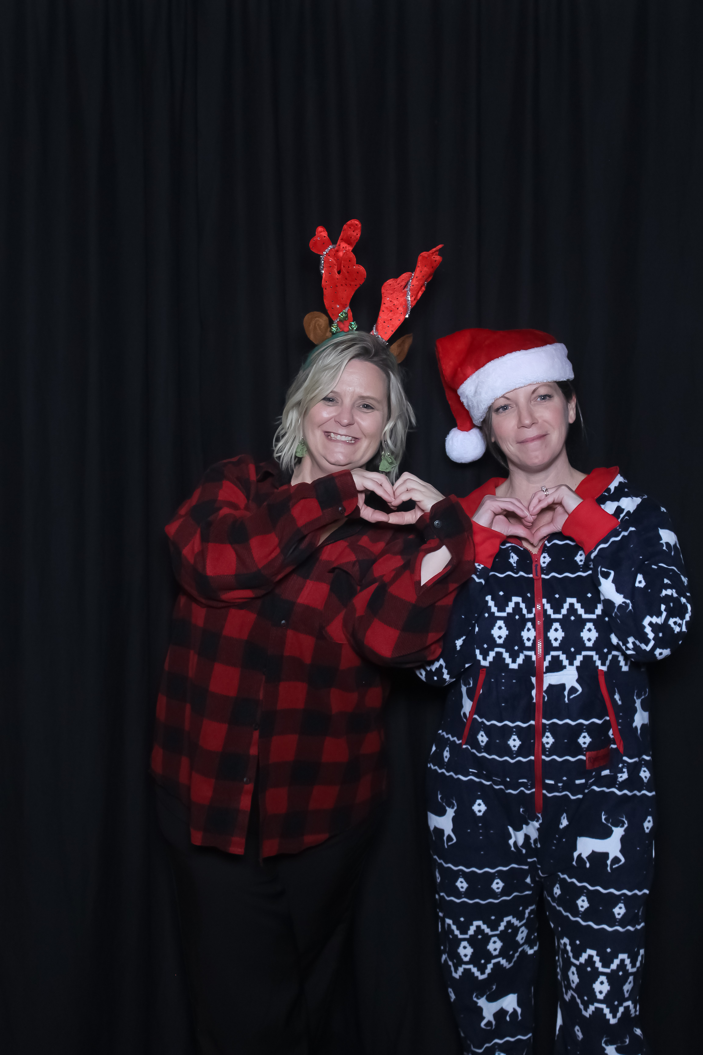 MVG Adult Holiday Party | View more photos from the event at gallery.photoboothcincy.com/u/PhotoBoothCincy/MVG-Adult-Holiday-Party