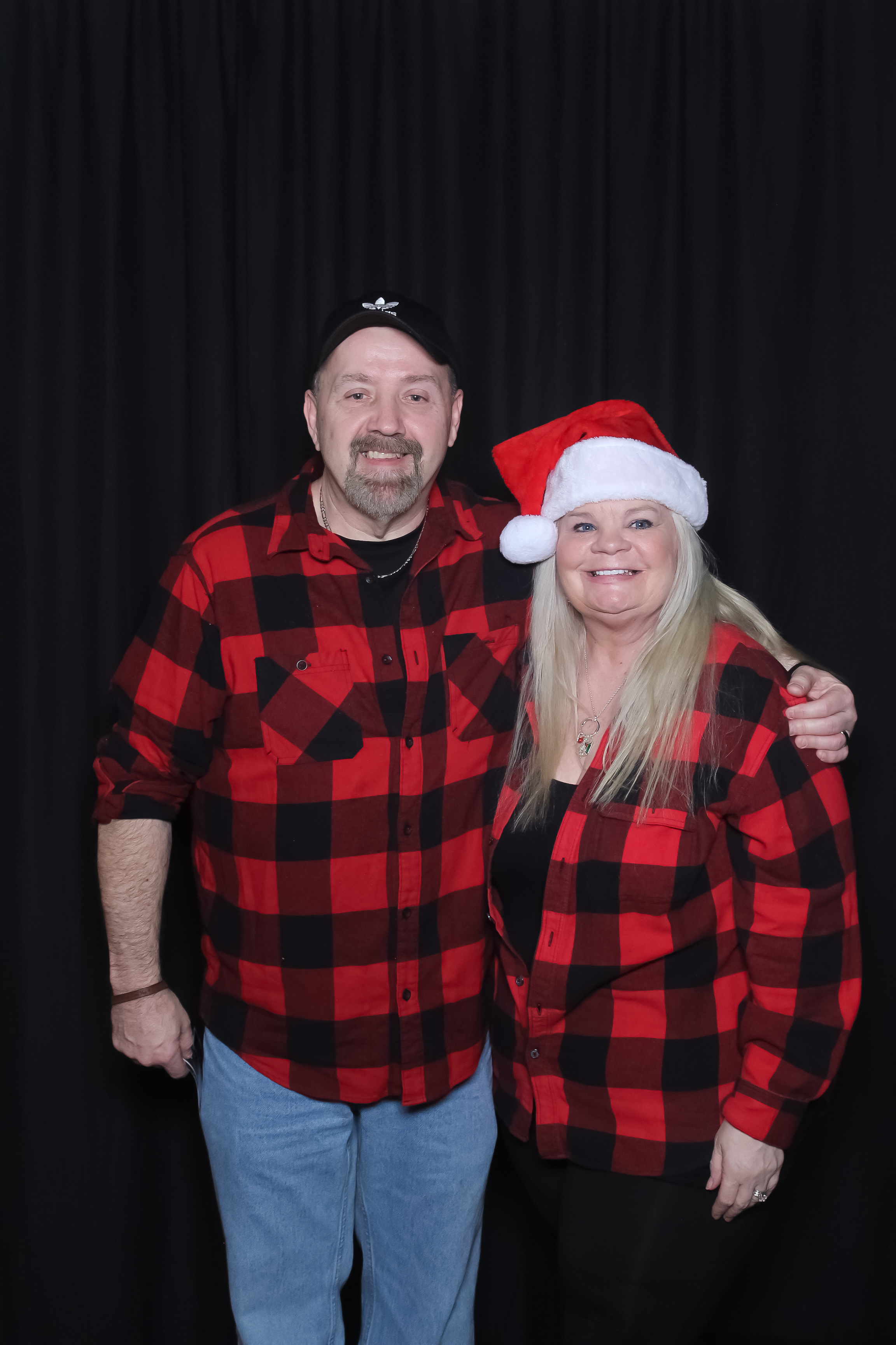 MVG Adult Holiday Party | View more photos from the event at gallery.photoboothcincy.com/u/PhotoBoothCincy/MVG-Adult-Holiday-Party