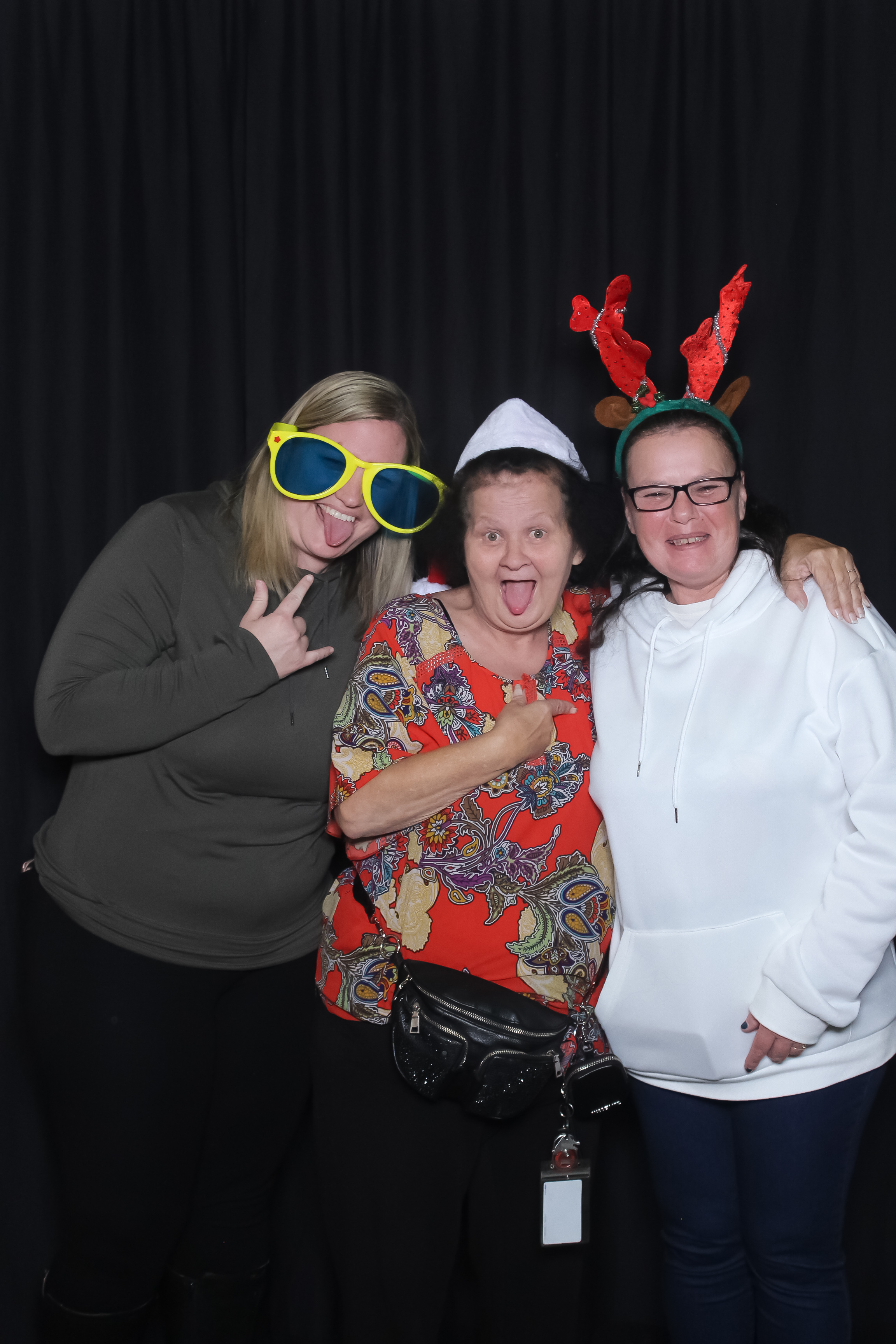 MVG Adult Holiday Party | View more photos from the event at gallery.photoboothcincy.com/u/PhotoBoothCincy/MVG-Adult-Holiday-Party