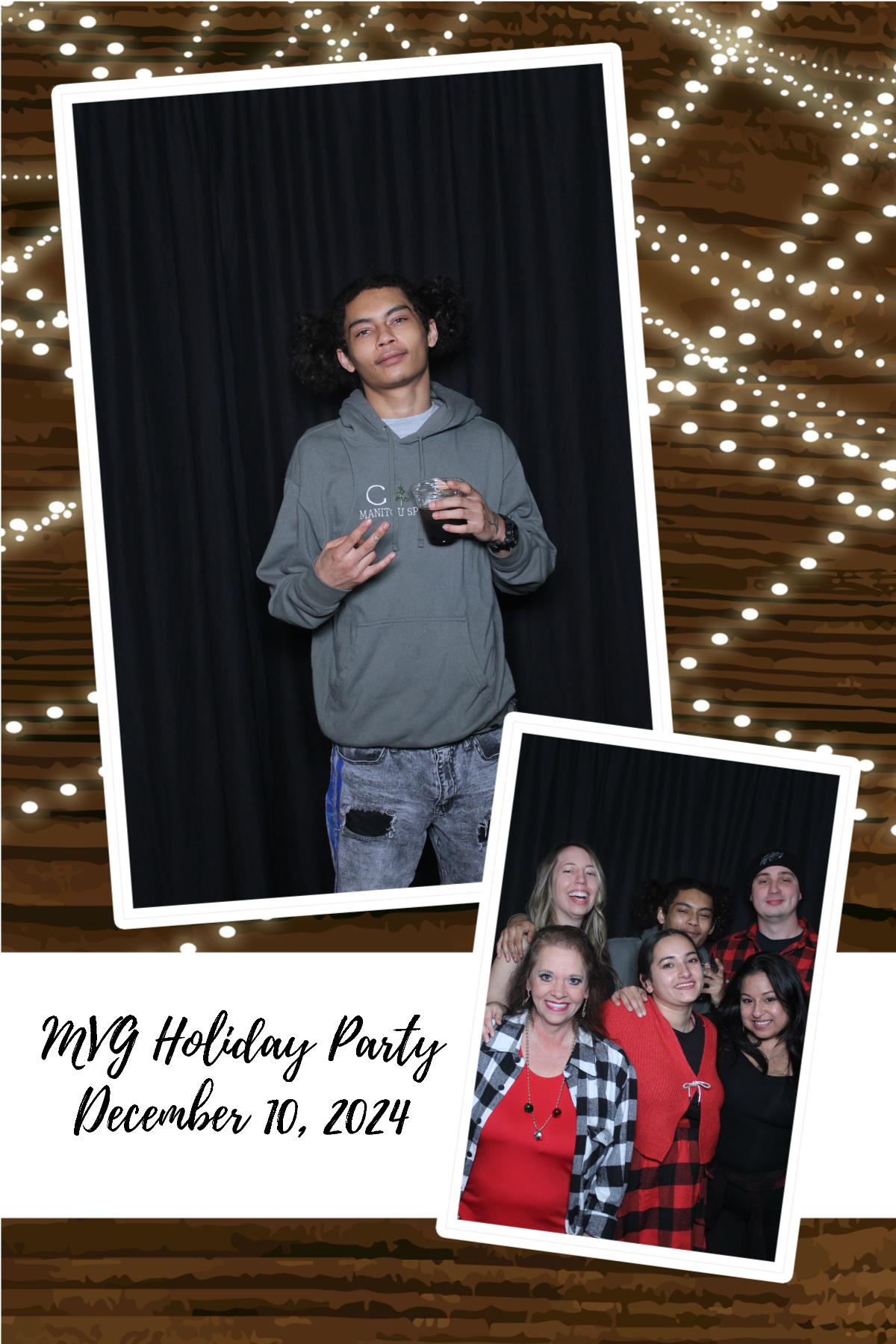 MVG Adult Holiday Party | View more photos from the event at gallery.photoboothcincy.com/u/PhotoBoothCincy/MVG-Adult-Holiday-Party