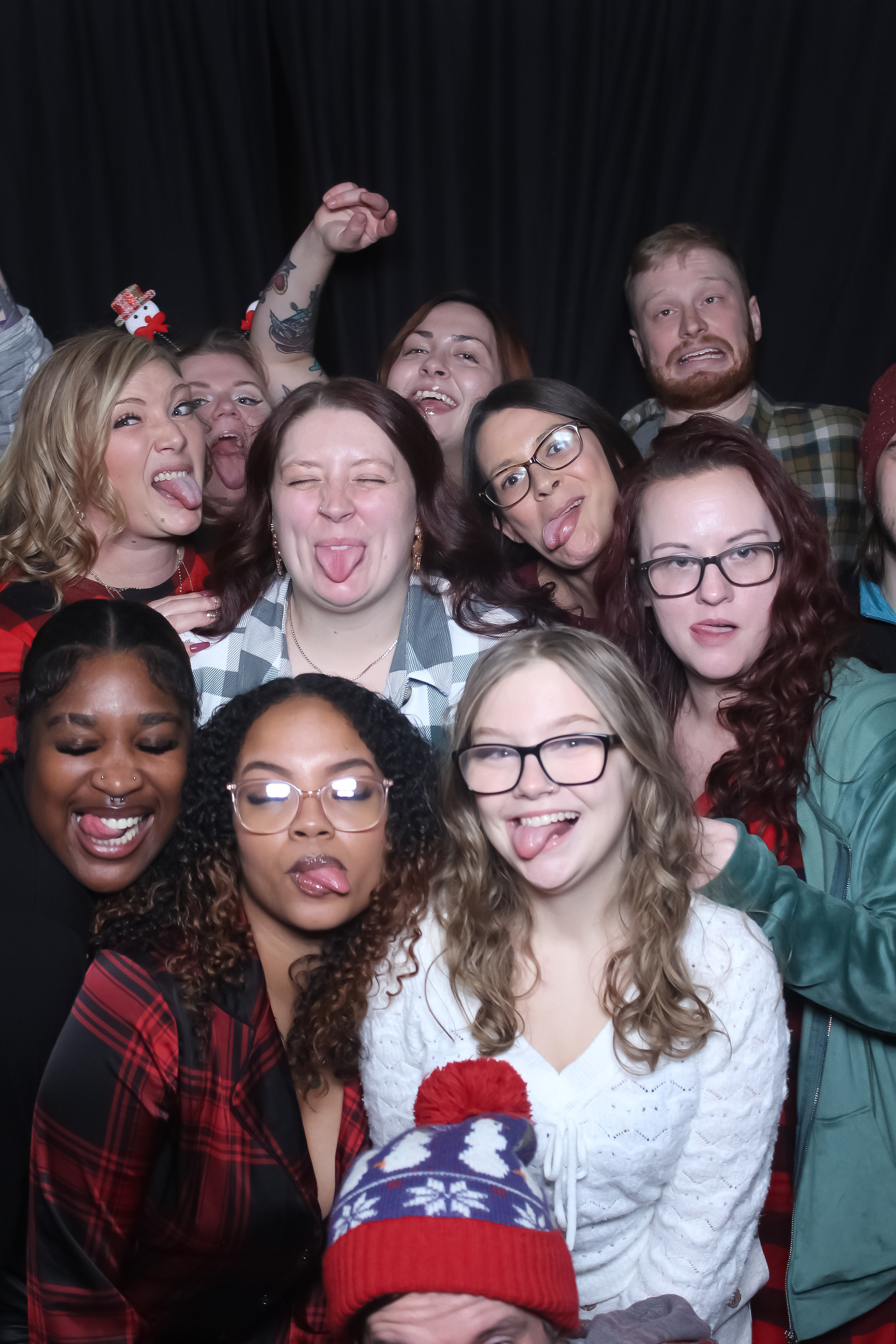 MVG Adult Holiday Party | View more photos from the event at gallery.photoboothcincy.com/u/PhotoBoothCincy/MVG-Adult-Holiday-Party