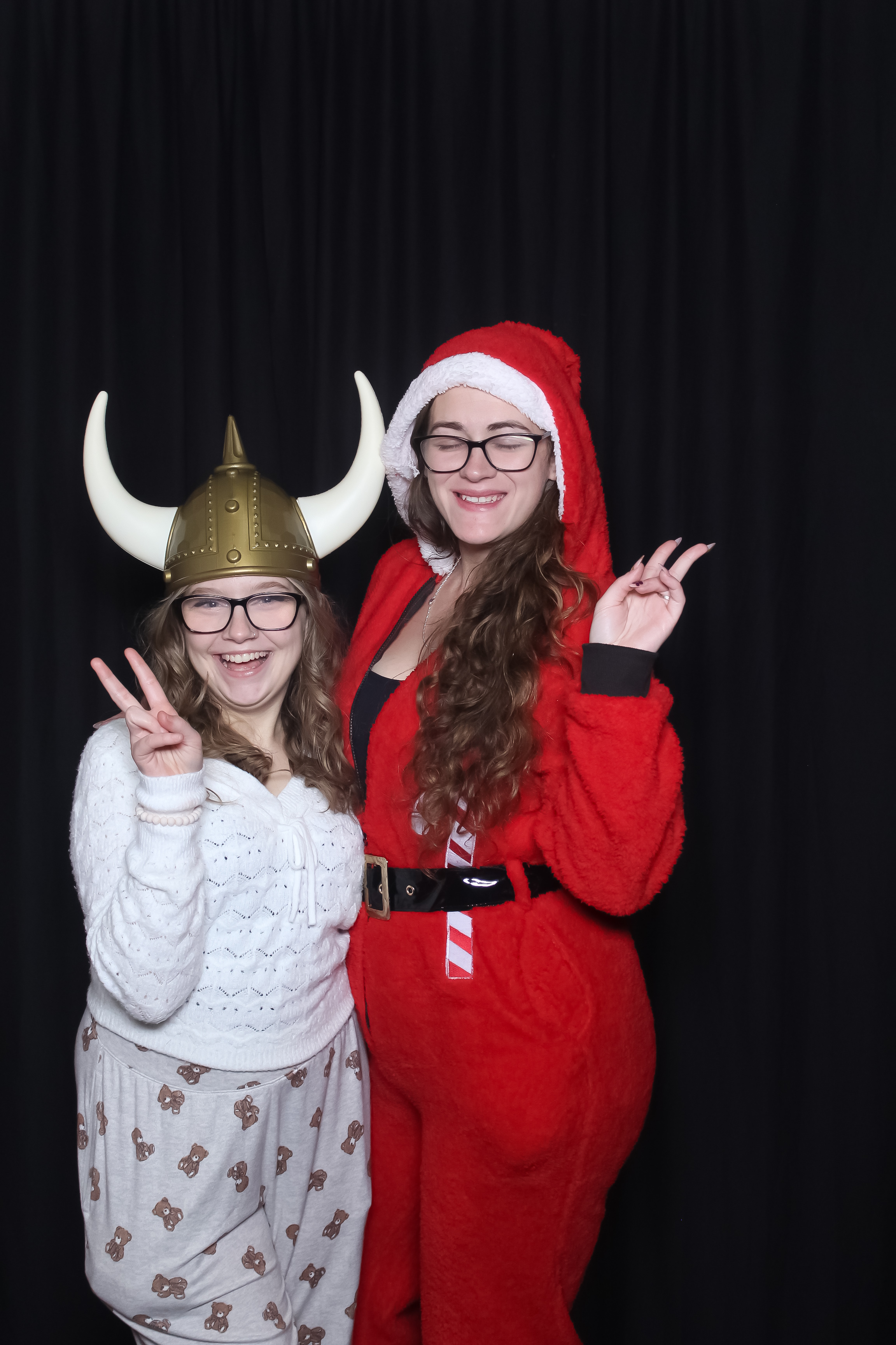 MVG Adult Holiday Party | View more photos from the event at gallery.photoboothcincy.com/u/PhotoBoothCincy/MVG-Adult-Holiday-Party
