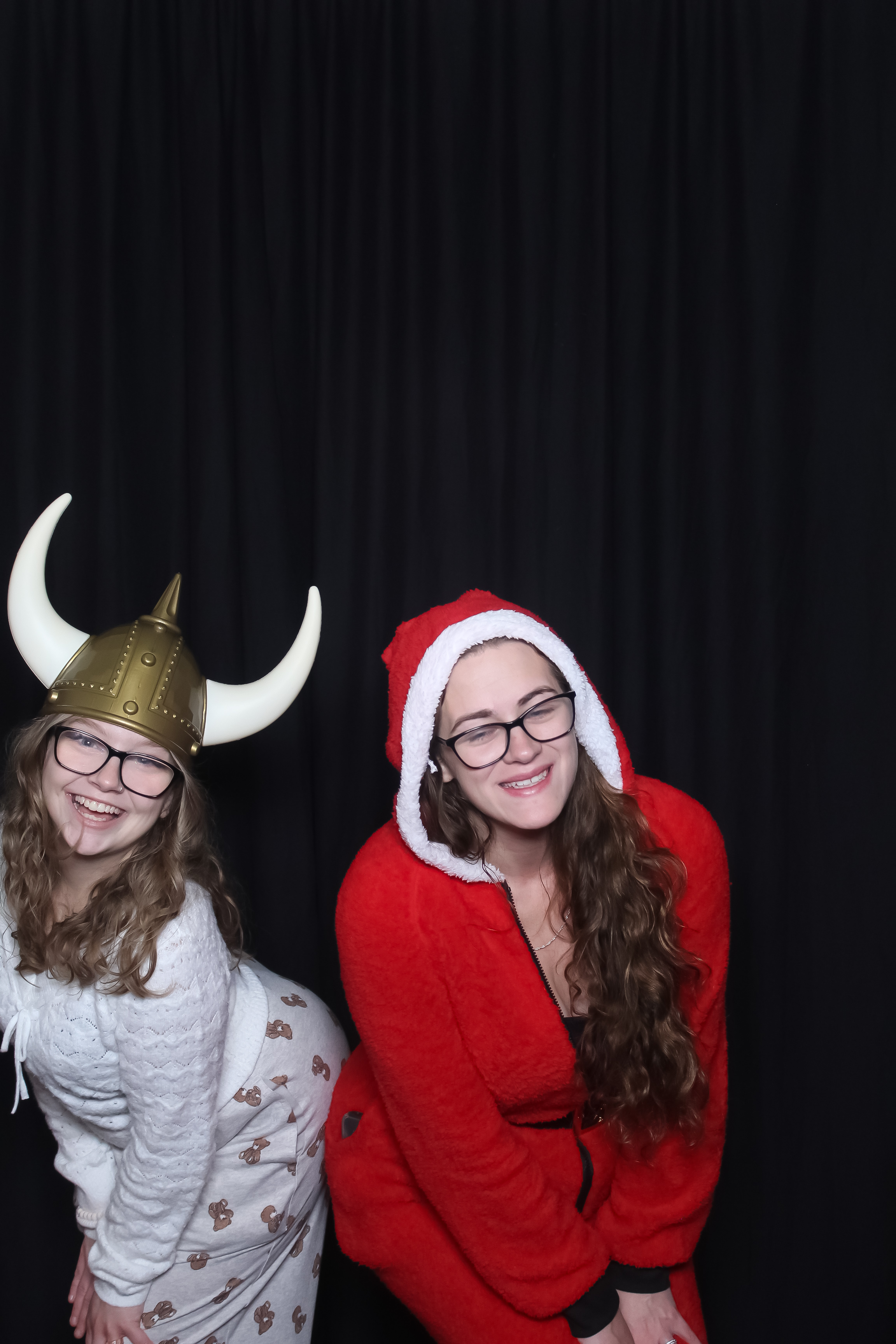MVG Adult Holiday Party | View more photos from the event at gallery.photoboothcincy.com/u/PhotoBoothCincy/MVG-Adult-Holiday-Party