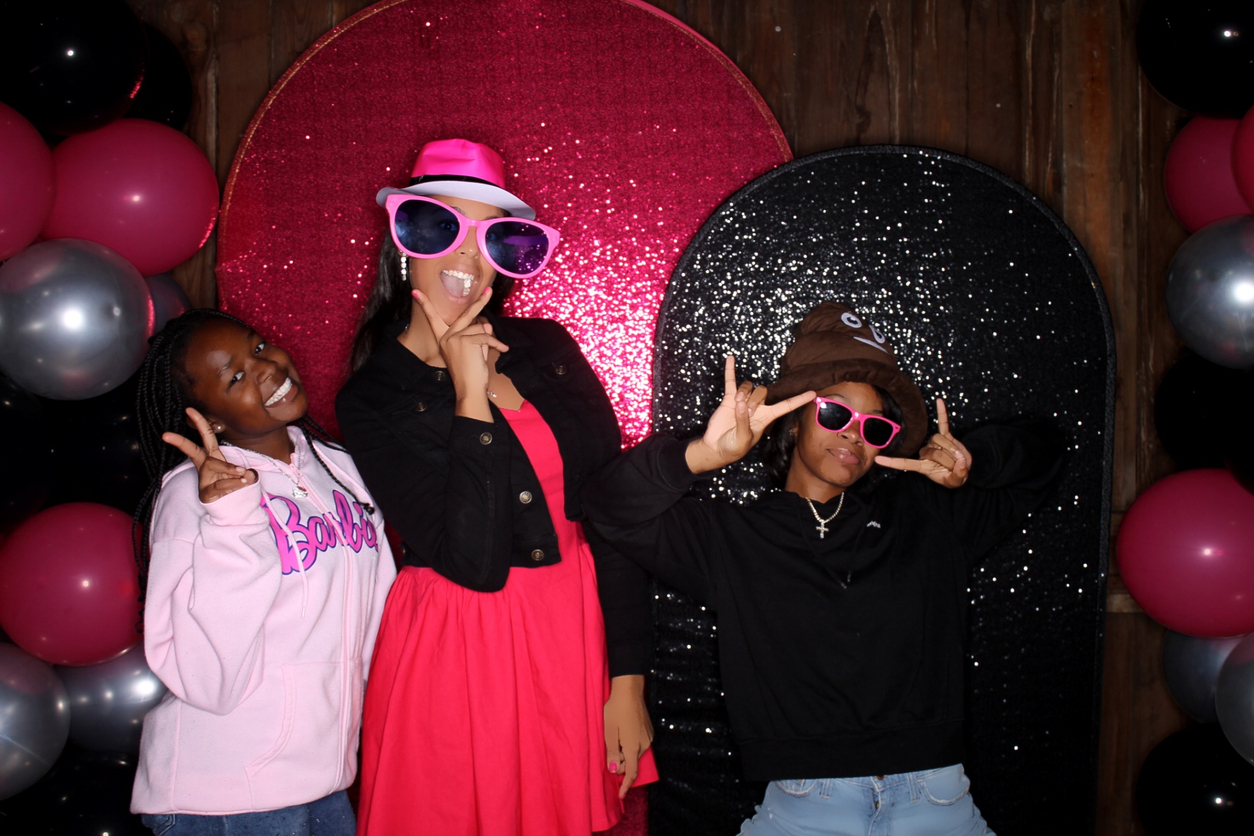 Maddy's Sweet 16!! | View more photos from the event at gallery.photoboothcincy.com/u/PhotoBoothCincy/Maddys-Sweet-16