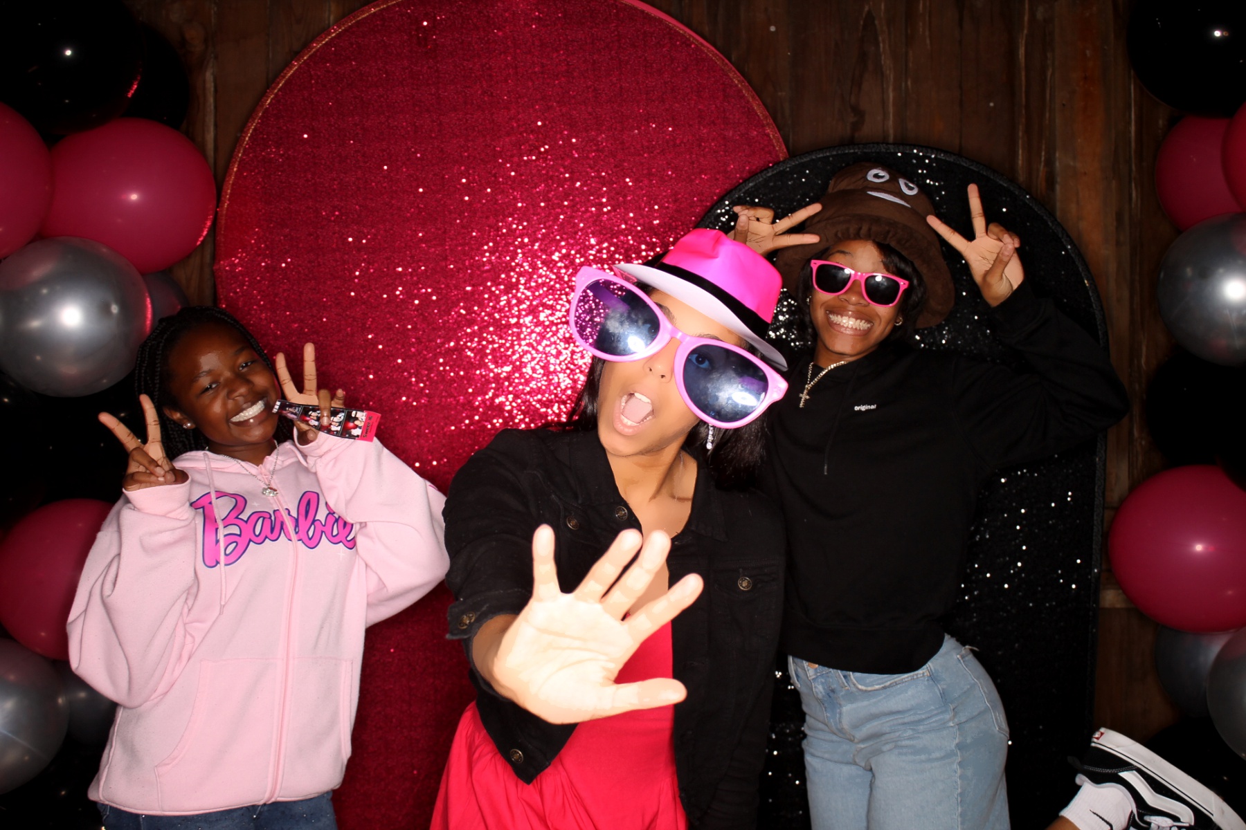 Maddy's Sweet 16!! | View more photos from the event at gallery.photoboothcincy.com/u/PhotoBoothCincy/Maddys-Sweet-16