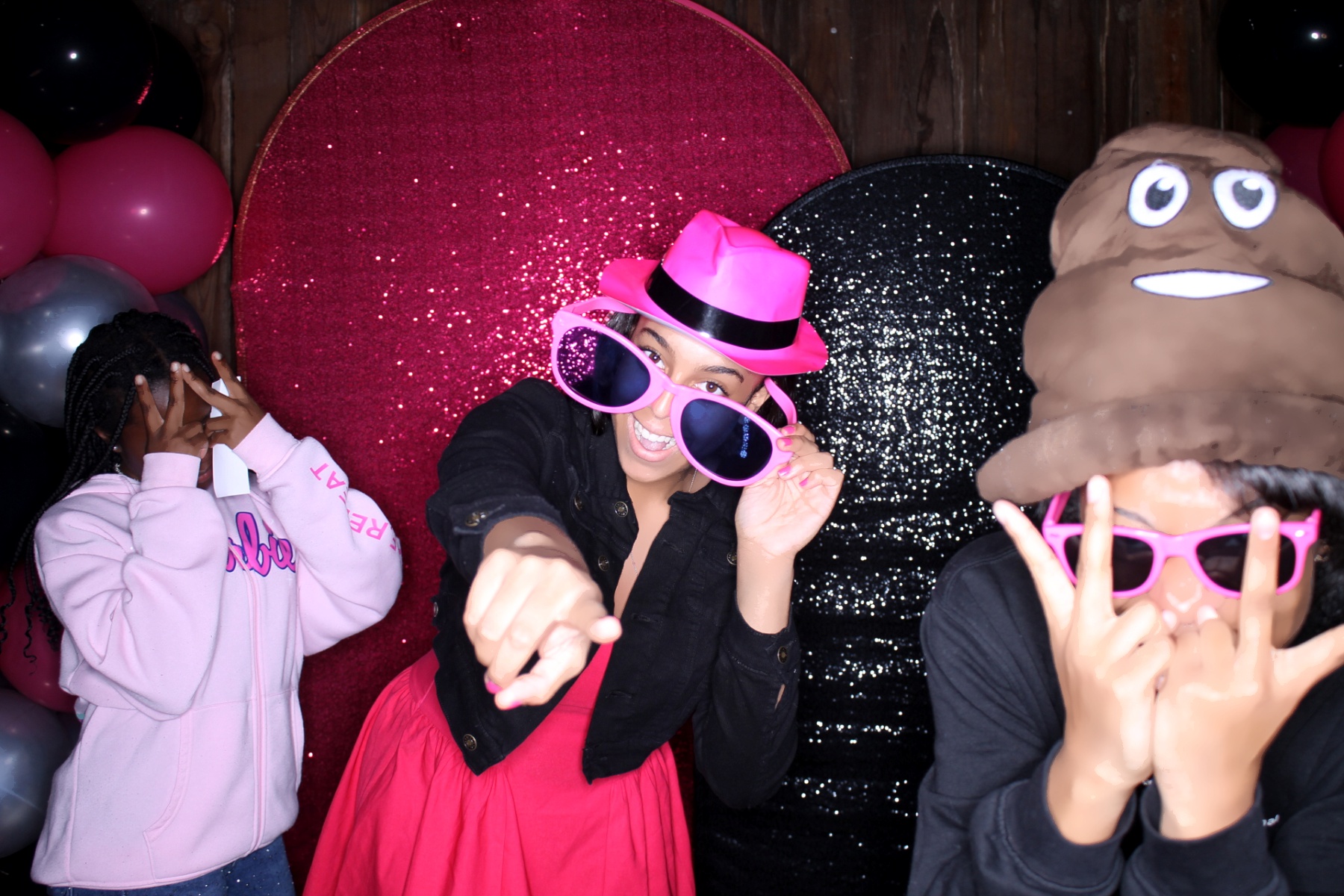 Maddy's Sweet 16!! | View more photos from the event at gallery.photoboothcincy.com/u/PhotoBoothCincy/Maddys-Sweet-16