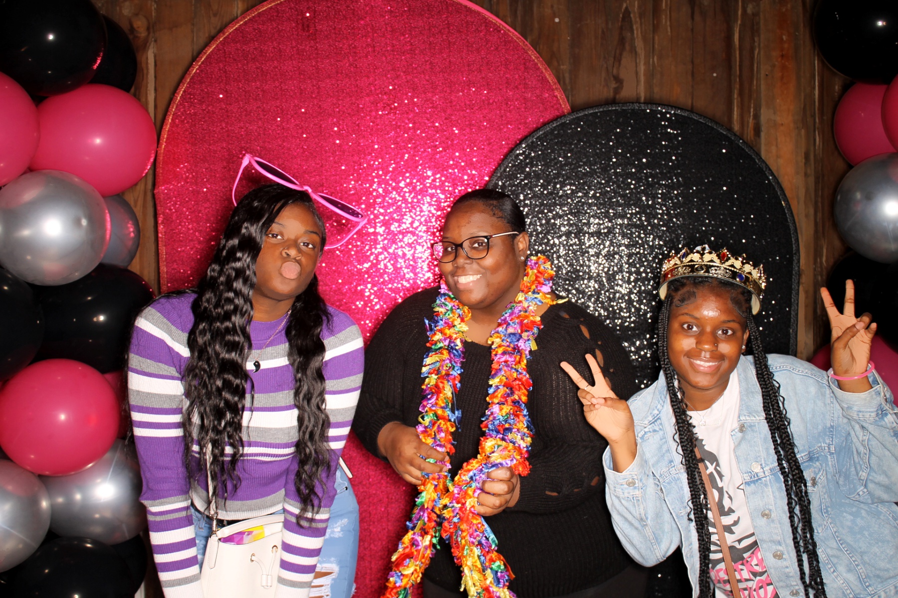 Maddy's Sweet 16!! | View more photos from the event at gallery.photoboothcincy.com/u/PhotoBoothCincy/Maddys-Sweet-16