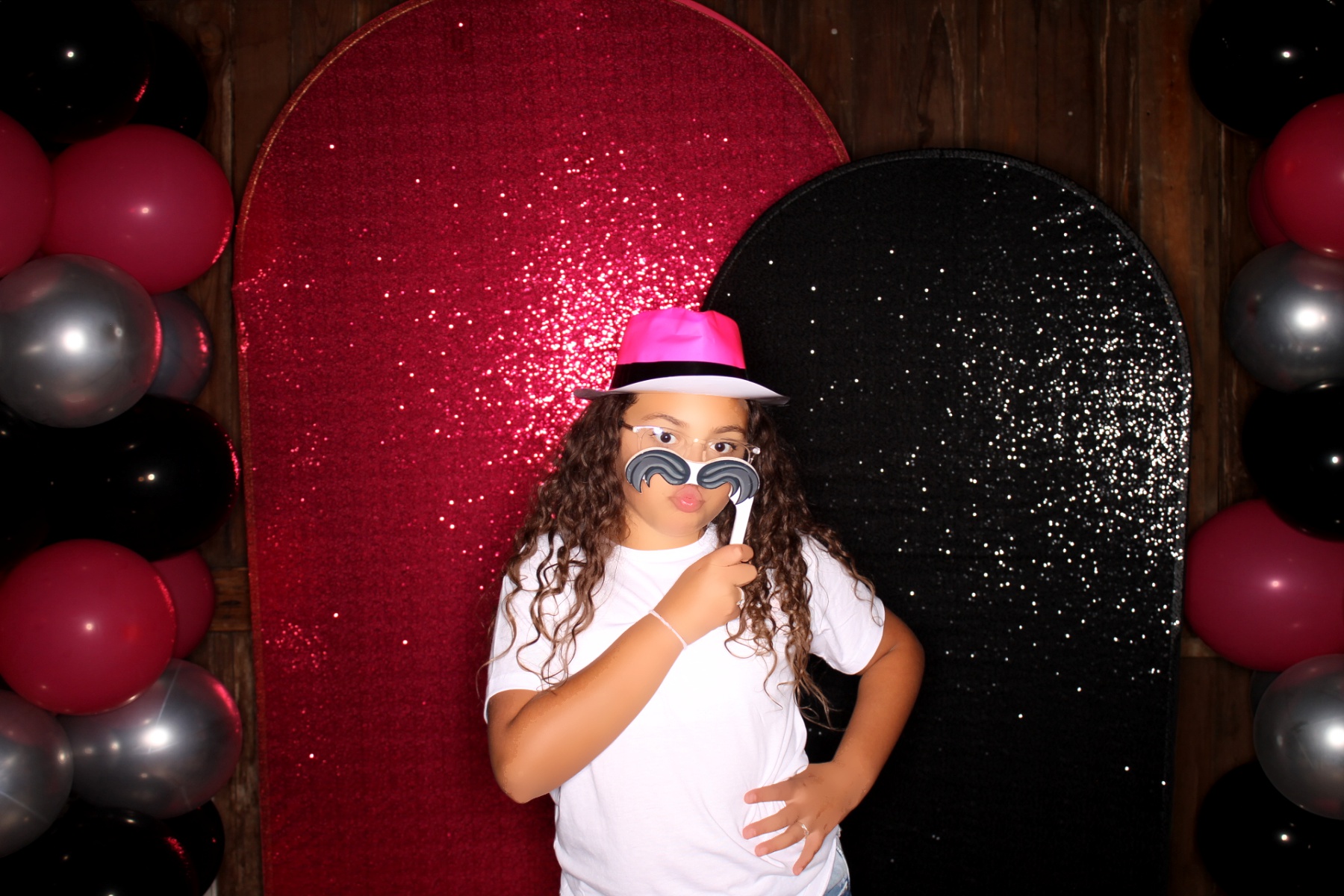Maddy's Sweet 16!! | View more photos from the event at gallery.photoboothcincy.com/u/PhotoBoothCincy/Maddys-Sweet-16