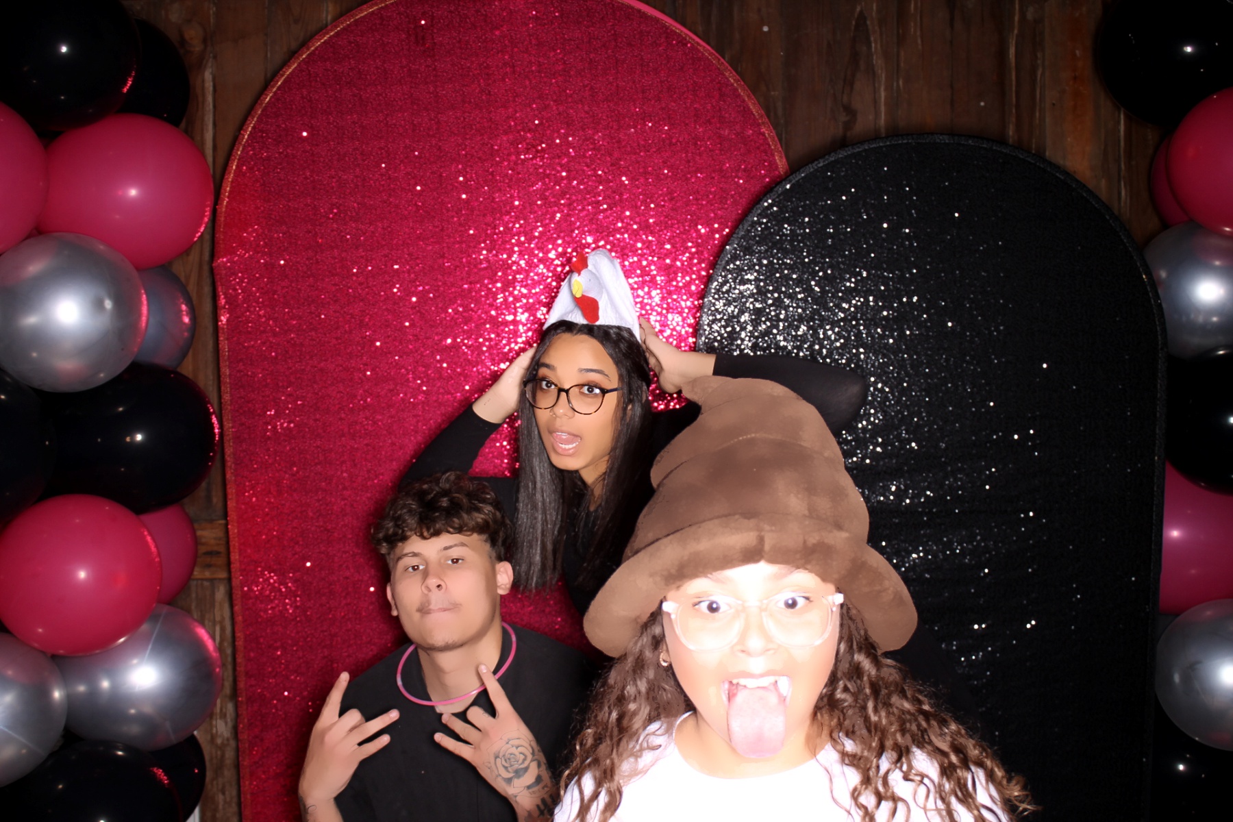 Maddy's Sweet 16!! | View more photos from the event at gallery.photoboothcincy.com/u/PhotoBoothCincy/Maddys-Sweet-16