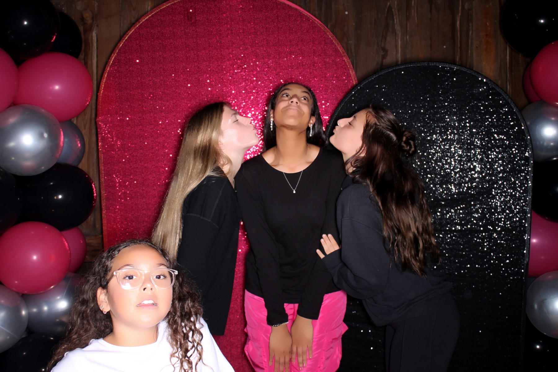 Maddy's Sweet 16!! | View more photos from the event at gallery.photoboothcincy.com/u/PhotoBoothCincy/Maddys-Sweet-16