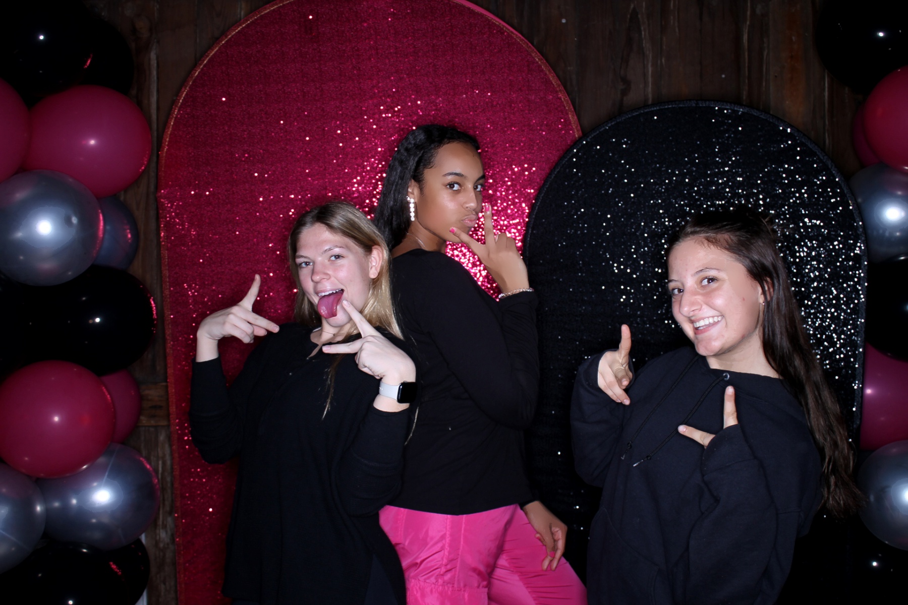 Maddy's Sweet 16!! | View more photos from the event at gallery.photoboothcincy.com/u/PhotoBoothCincy/Maddys-Sweet-16