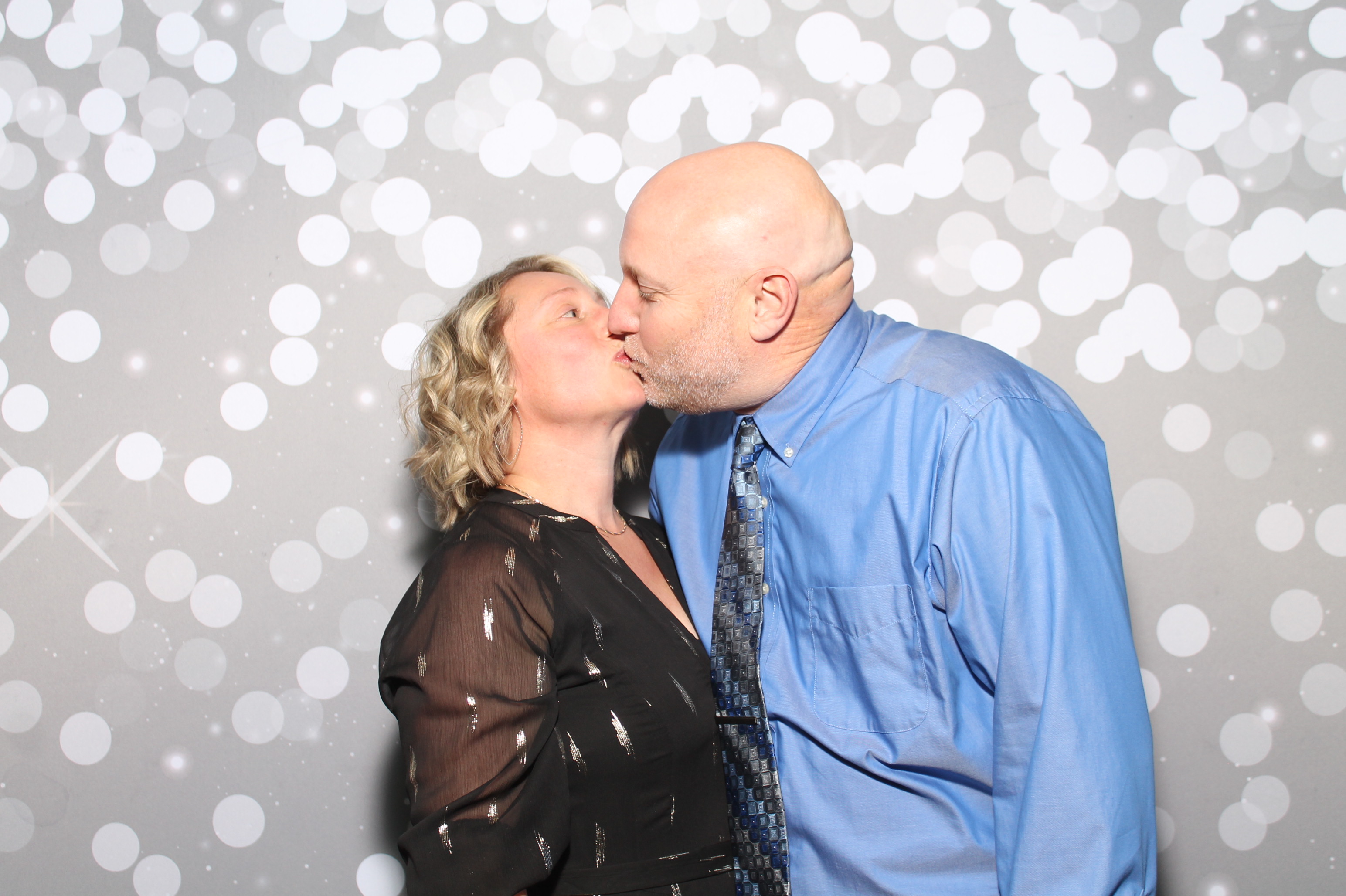 Maggie Keller Wedding Reception | View more photos from the event at gallery.photoboothcincy.com/u/PhotoBoothCincy/Maggie-Keller-Wedding-Reception