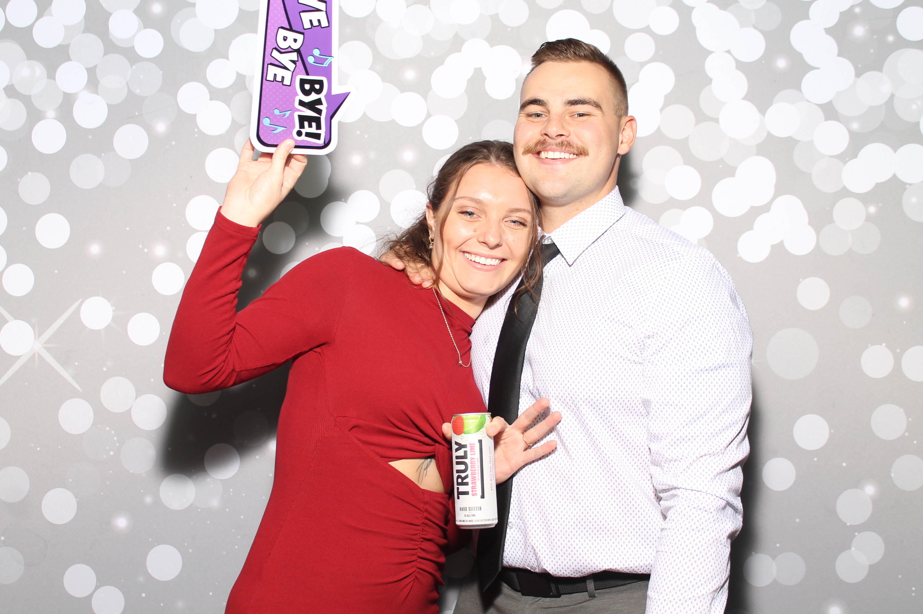 Maggie Keller Wedding Reception | View more photos from the event at gallery.photoboothcincy.com/u/PhotoBoothCincy/Maggie-Keller-Wedding-Reception