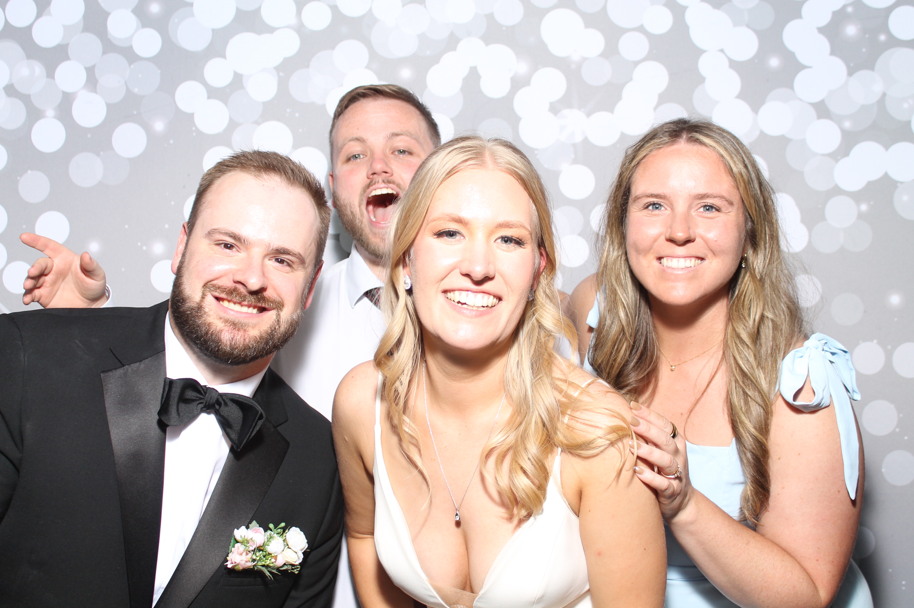 Maggie Keller Wedding Reception | View more photos from the event at gallery.photoboothcincy.com/u/PhotoBoothCincy/Maggie-Keller-Wedding-Reception